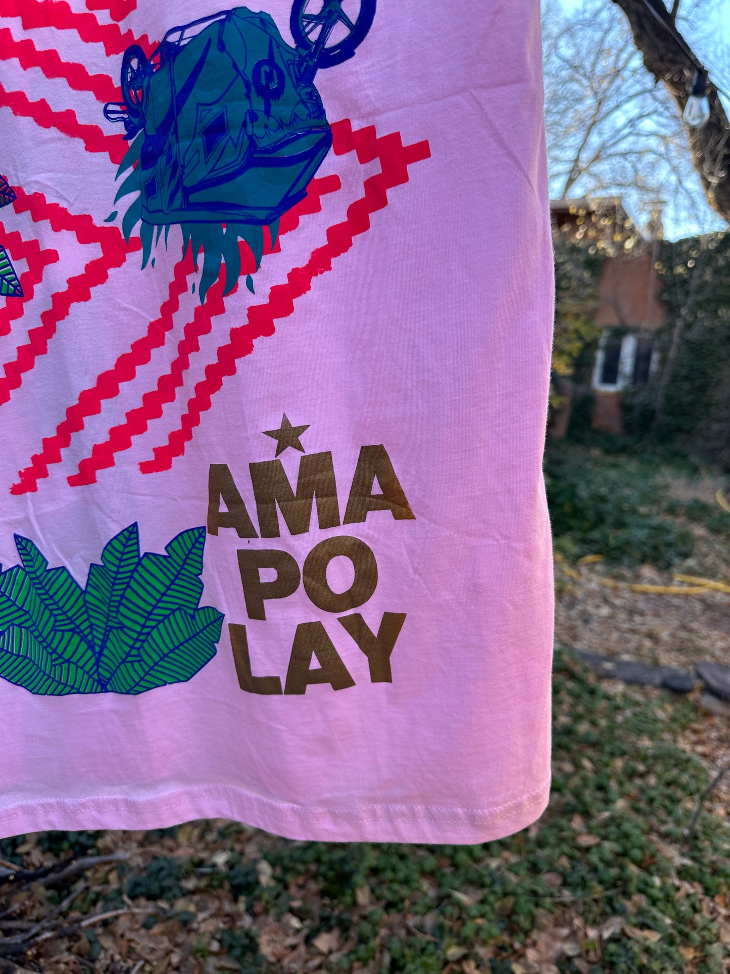 T-shirt ~ Amapolay ~ Large