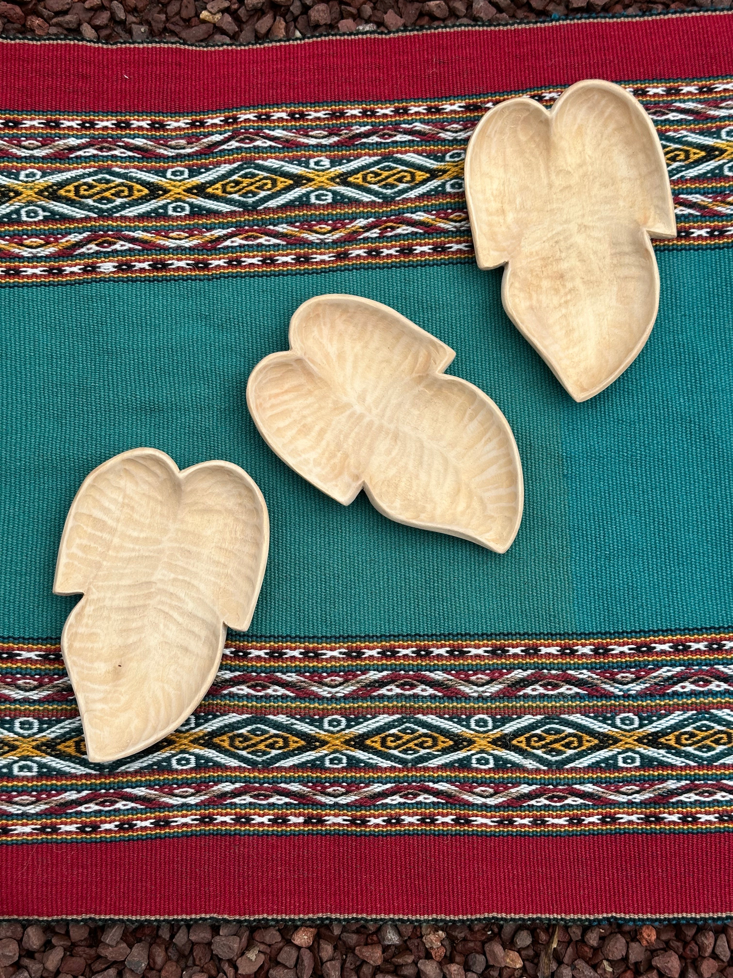Wooden Leaf little Tray ~ handcarved