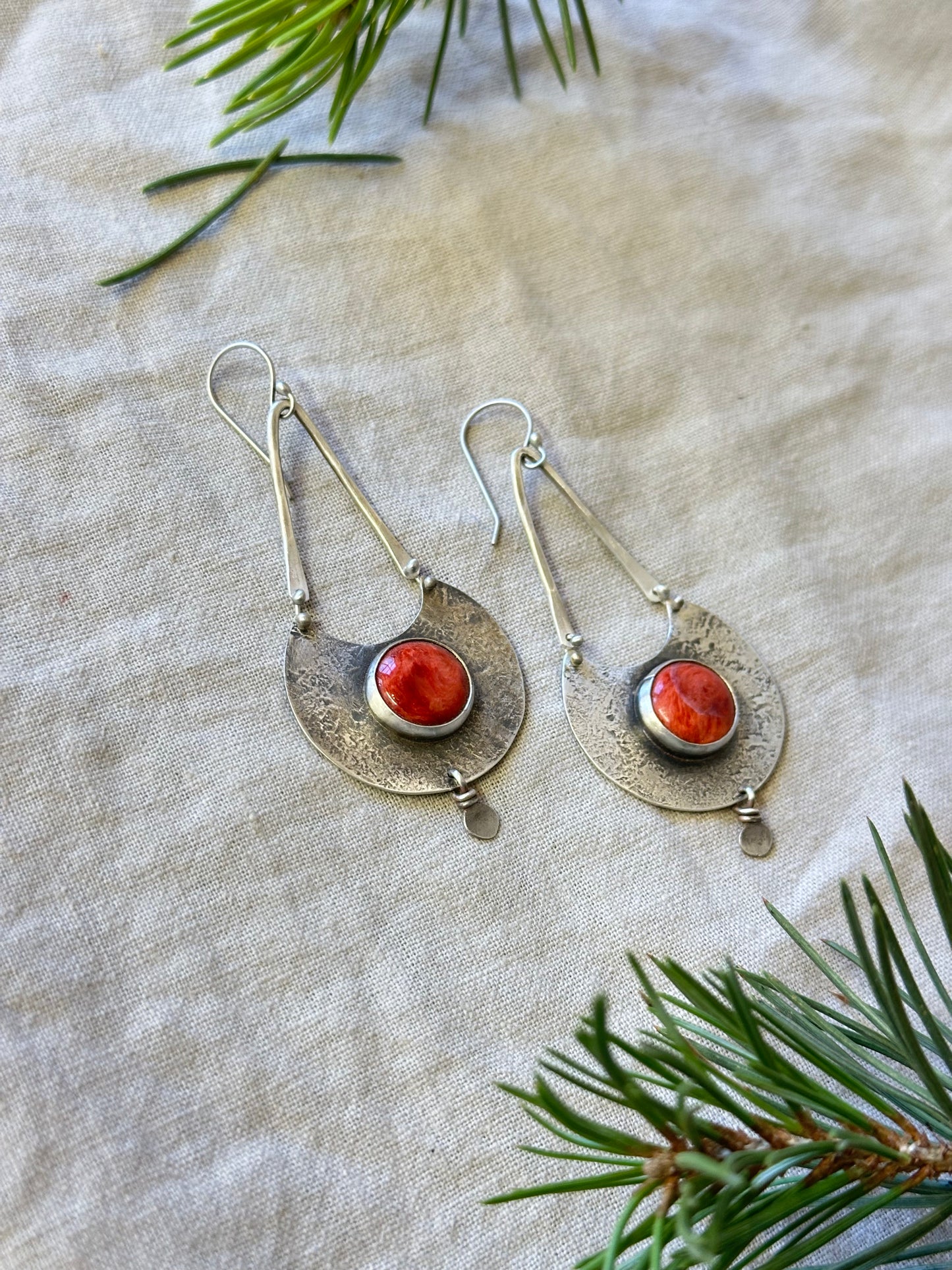 Spiny Oyster Long earrings - sterling silver