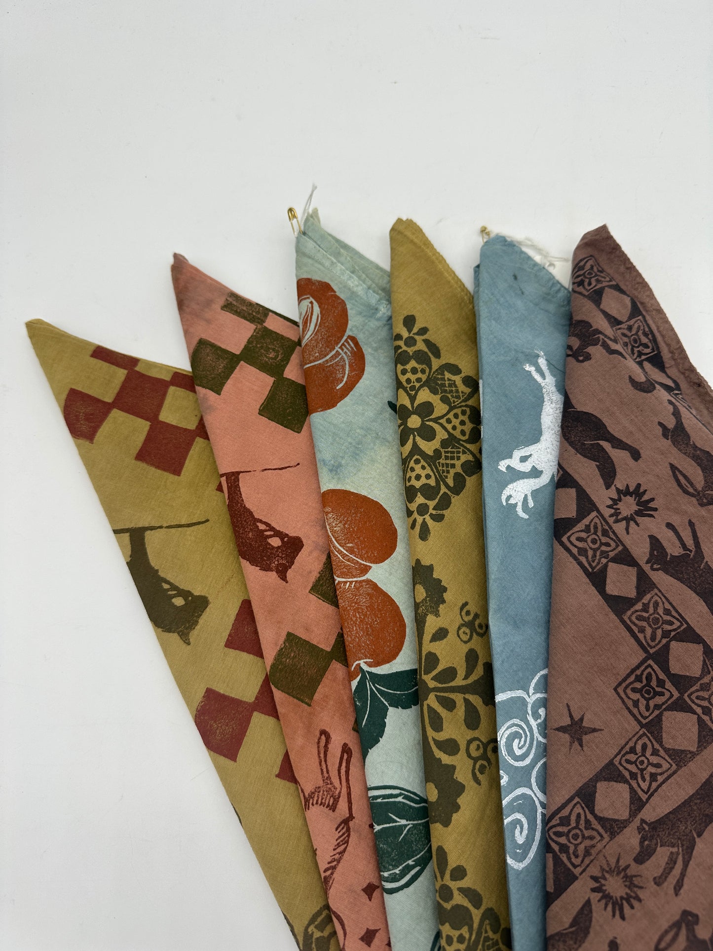 Hand-dyed bandana - blue