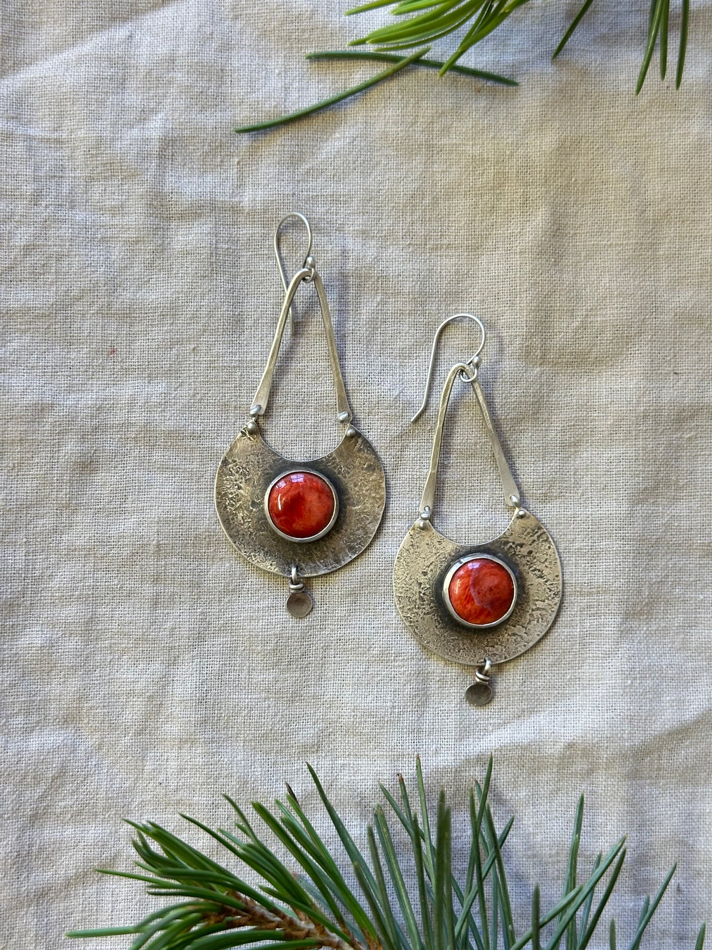 Spiny Oyster Long earrings - sterling silver
