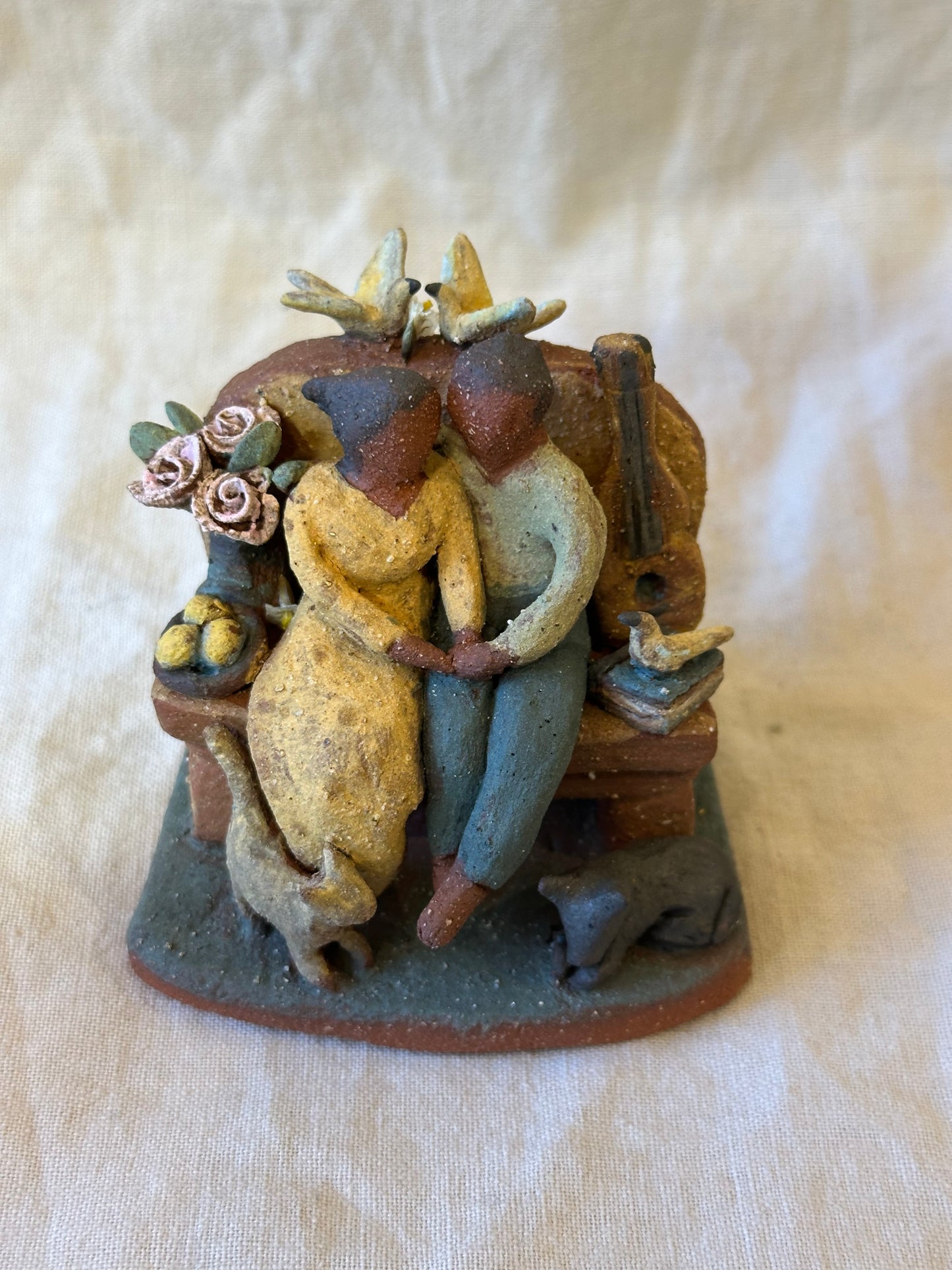 Novios - miniature clay sculpture