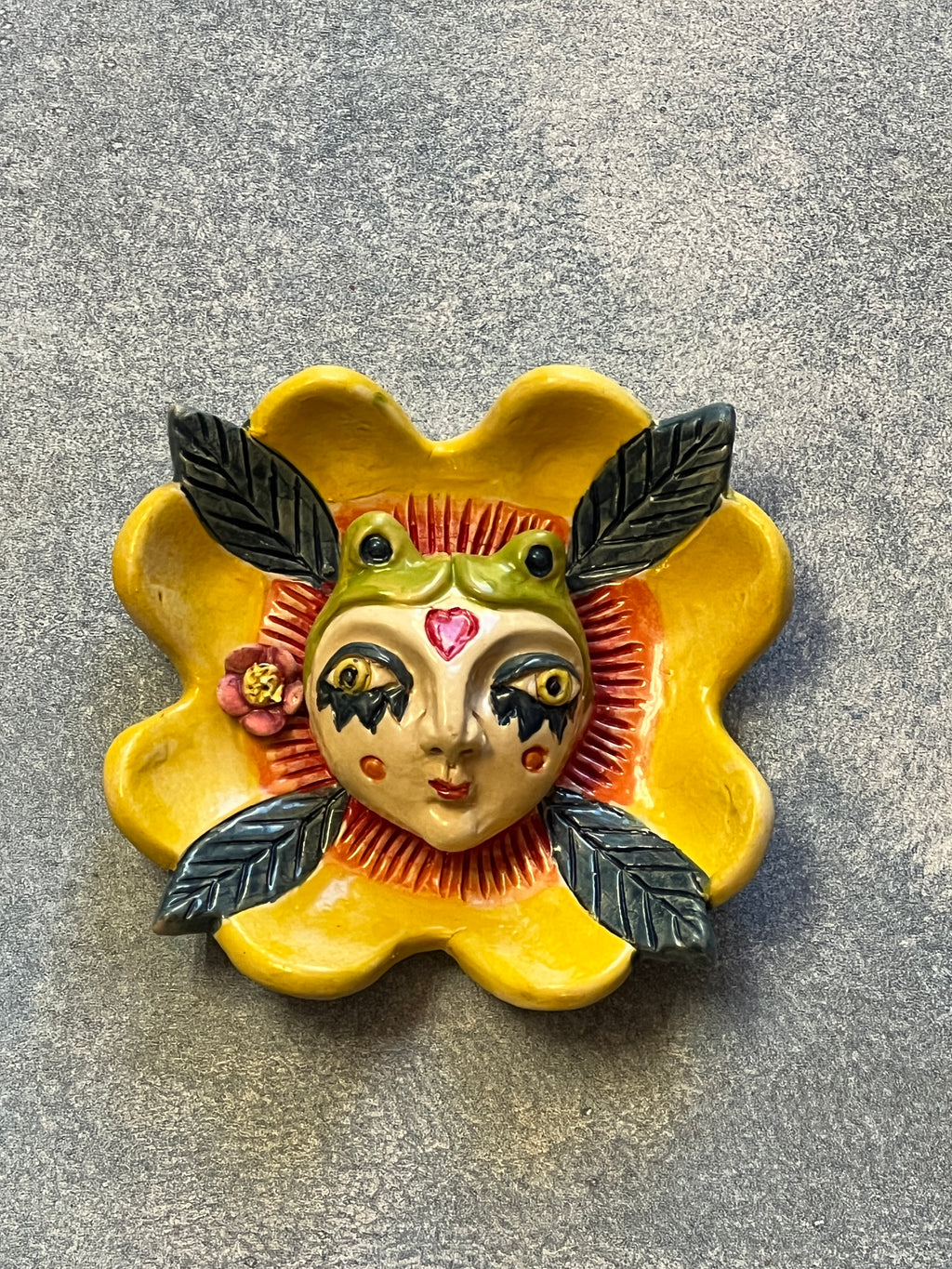 Cat Face Flower Wall Art - Ceramic