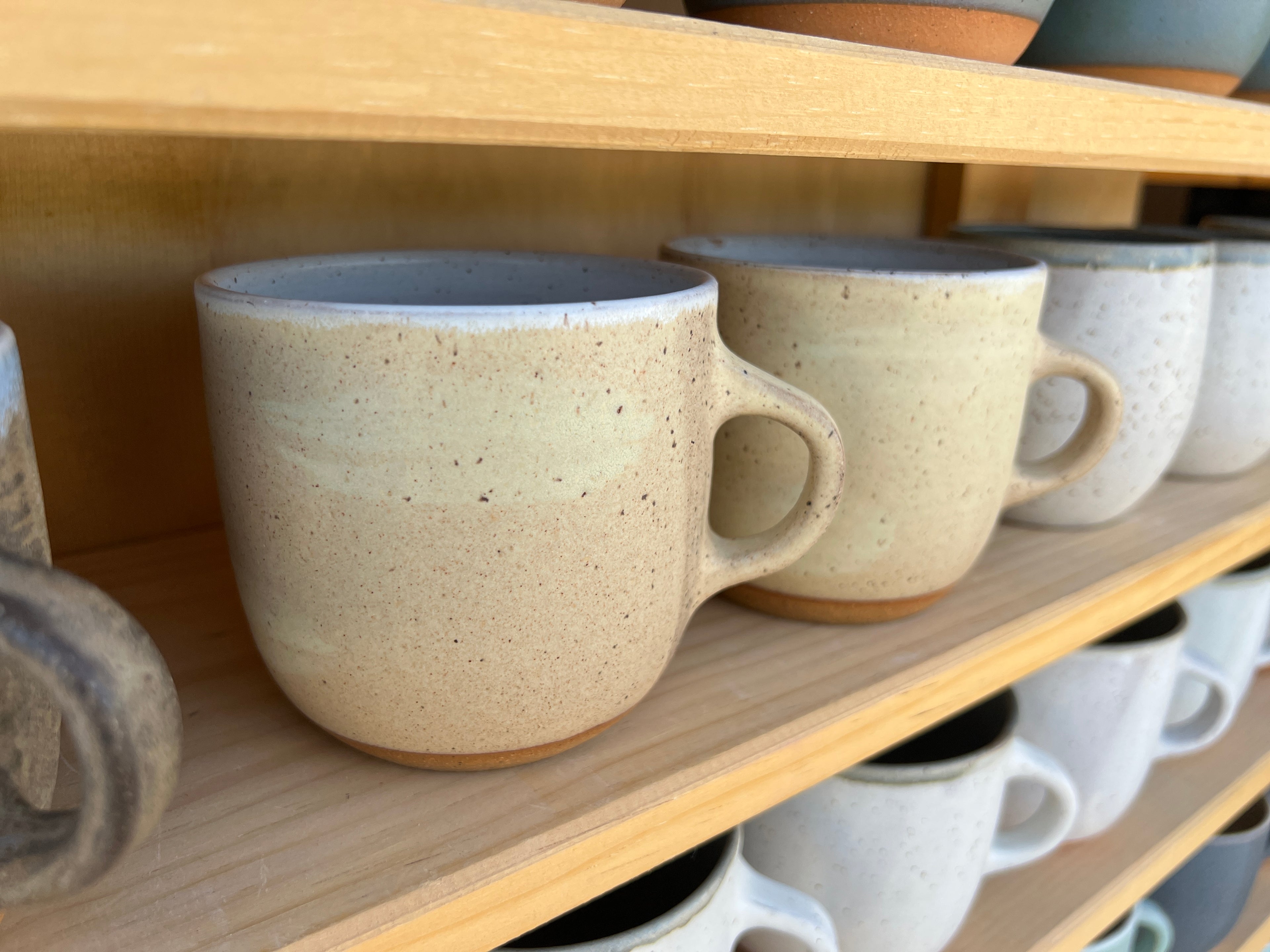 Mug ~ straw matte + satin green interior