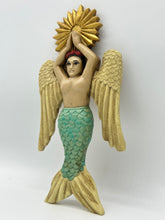 Load image into Gallery viewer, Sirena con alas
