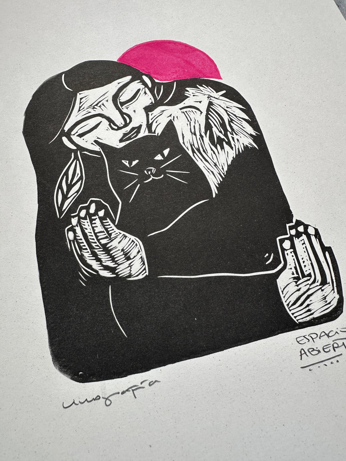 Mujer y Gato - Linocut 10 x 12