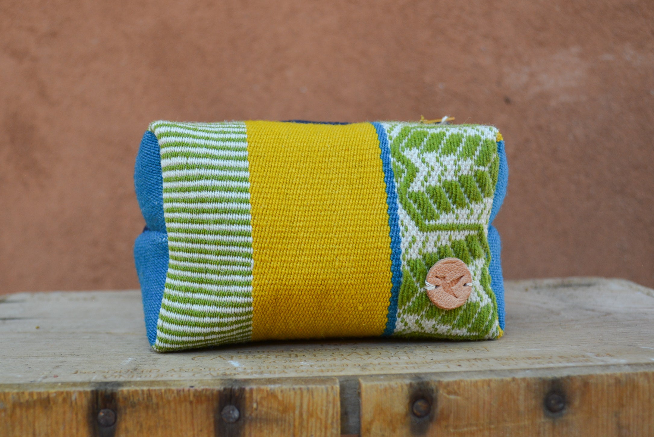 Small cosmetics pouch ~ Patacancha