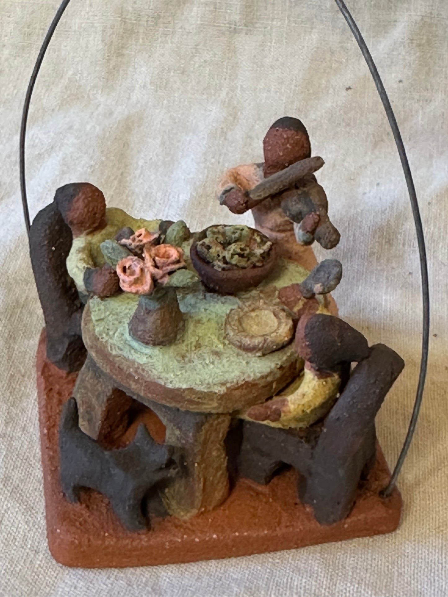 Sobremesa - miniature clay sculpture