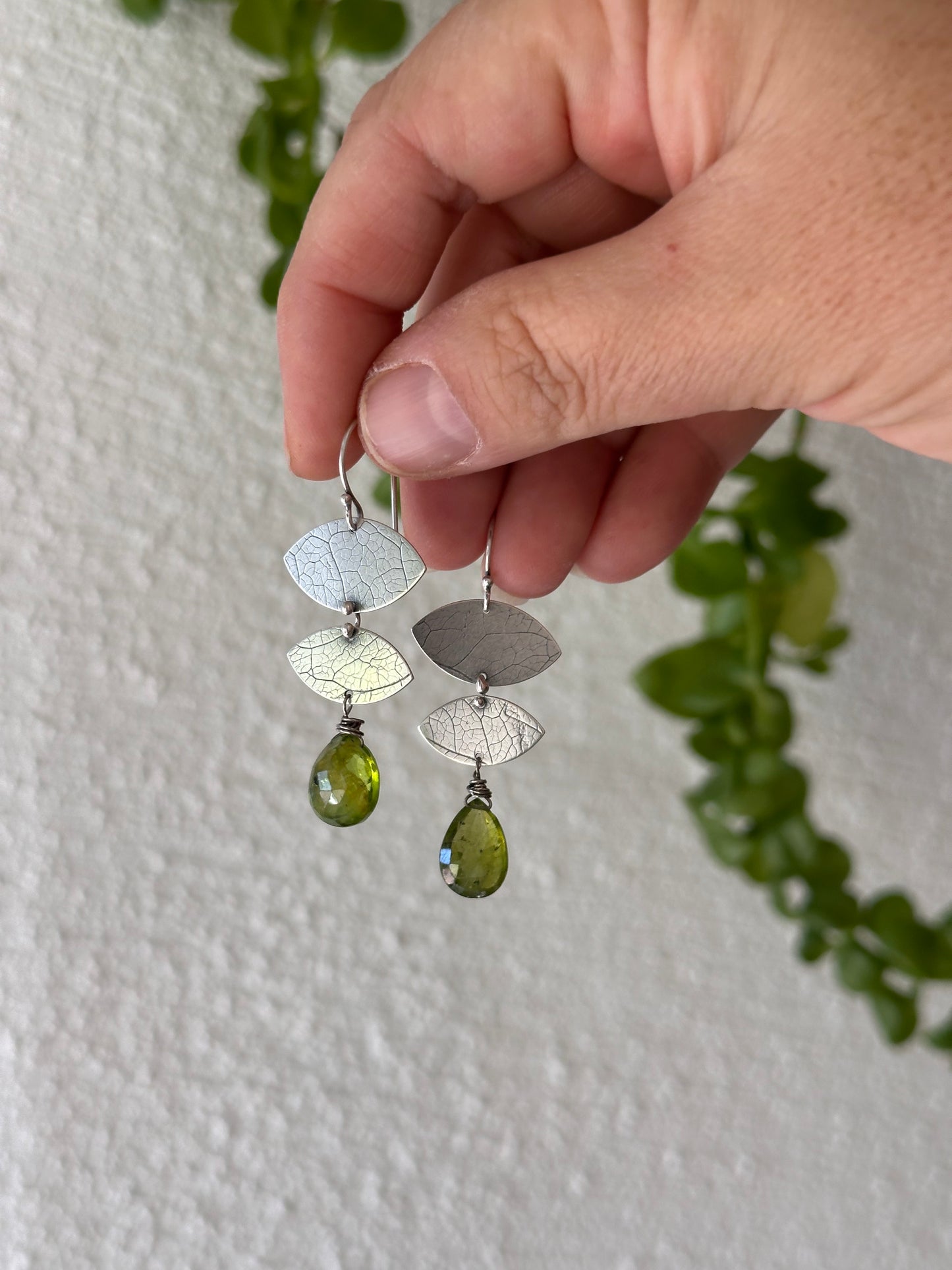 Connected leaves with Diopside dangle earrings - Sterling Silver