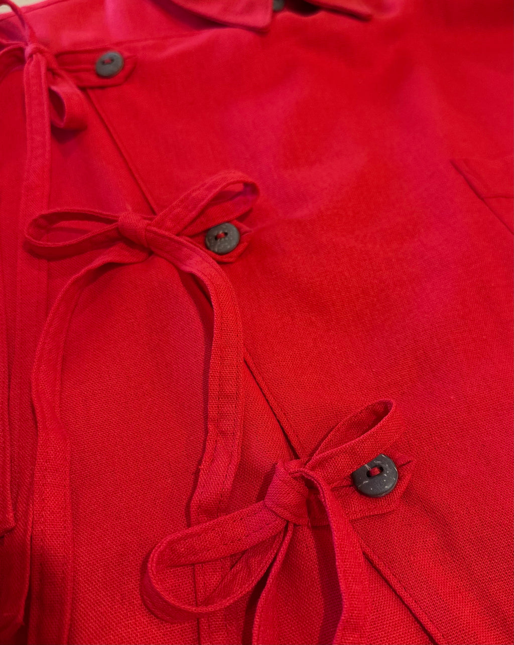 Kimono-Inspired Collared Shirt Open Back - Red Linen