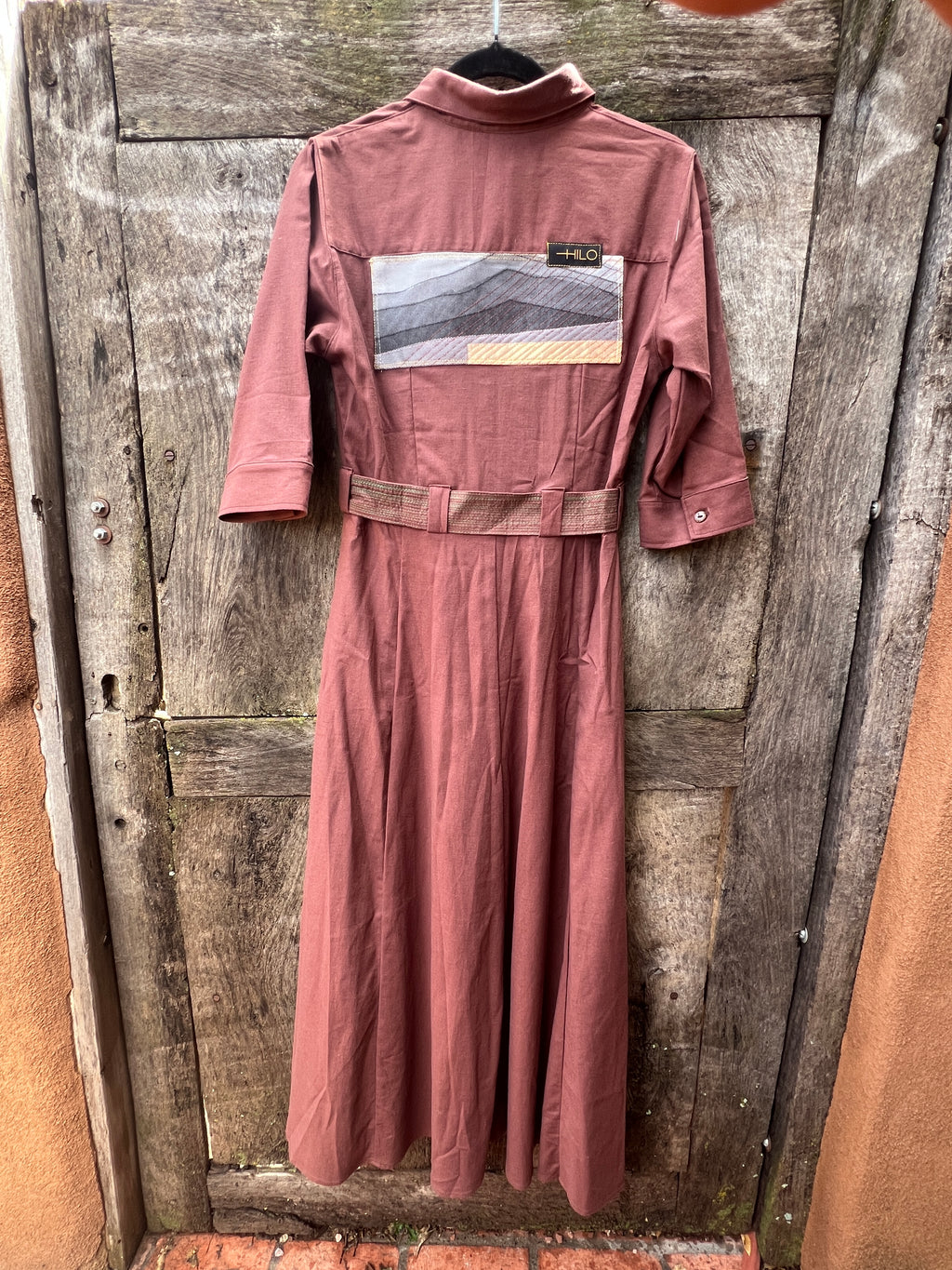 Buttoned Dress - Burgundy Linen - 3/4 Sleeve