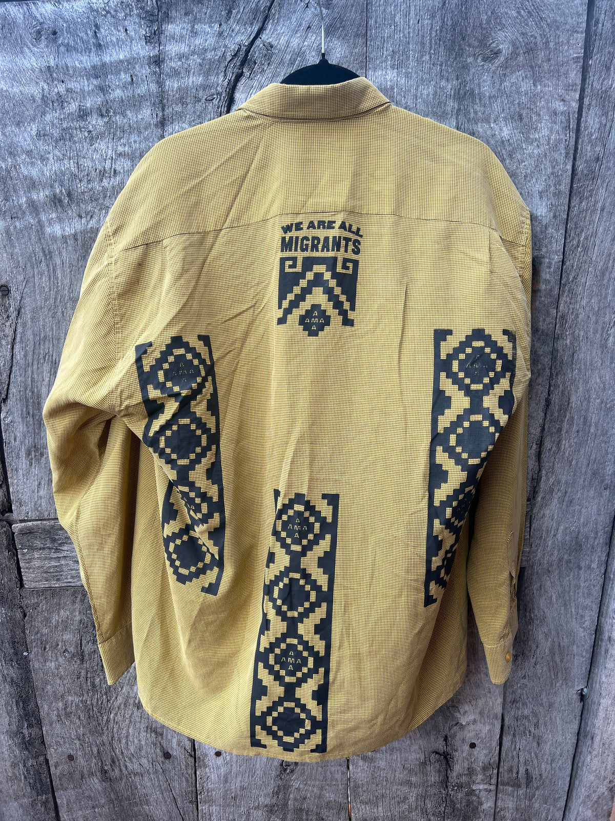 Upcycled Collared Shirt - Screenprinted by Amapolay - size Large