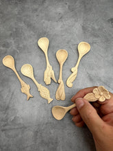 Load image into Gallery viewer, Assorted tiny Wooden Spoon
