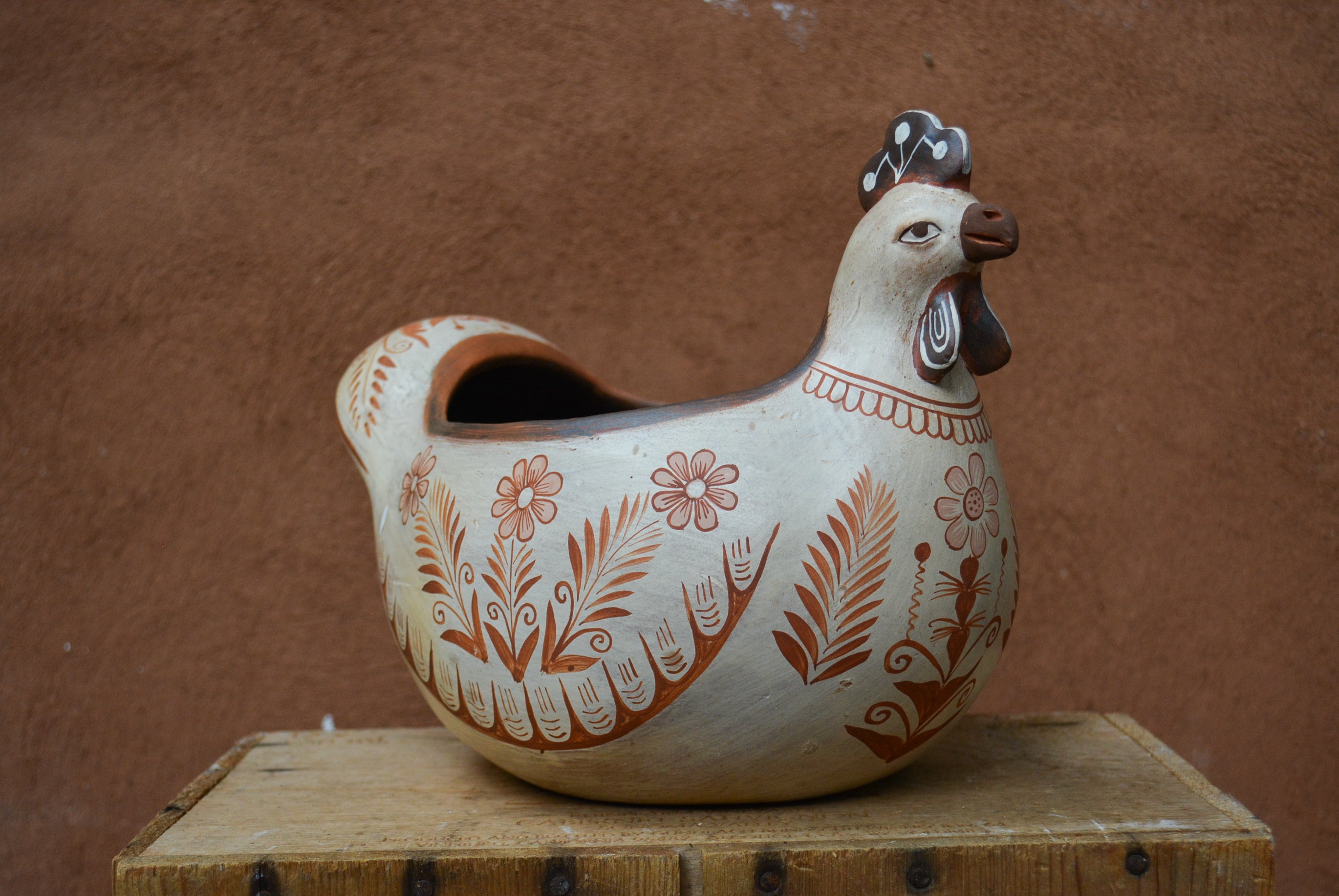 Hen bowl • Large • eggs holder Red and Sand