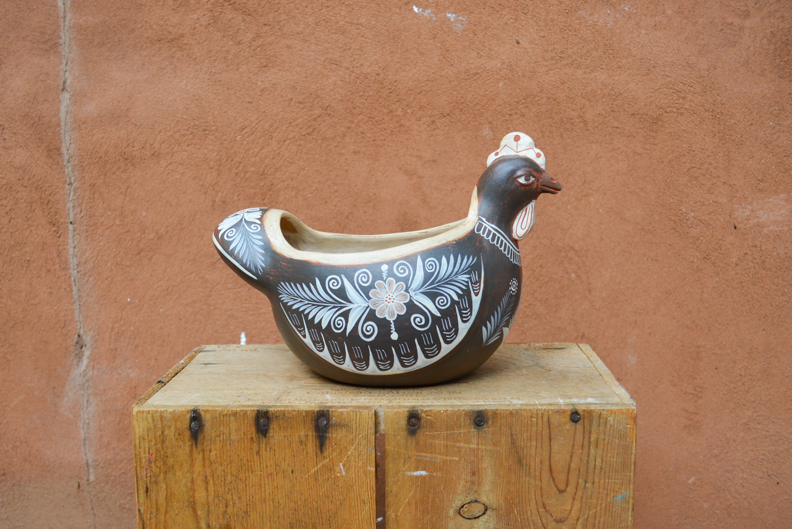 Hen bowl • Medium • eggs holder