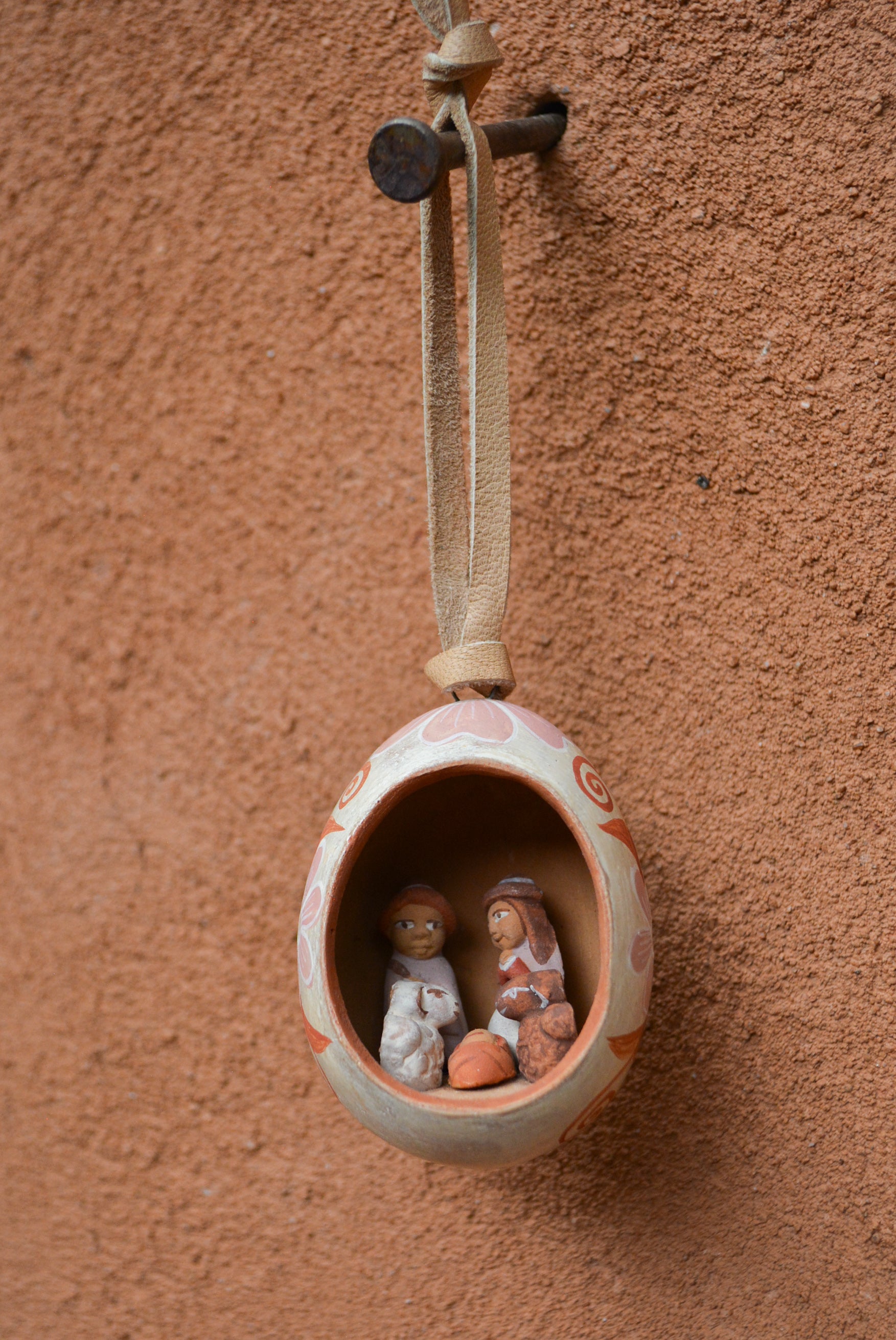 Egg Ornamento ~  Nativity scene