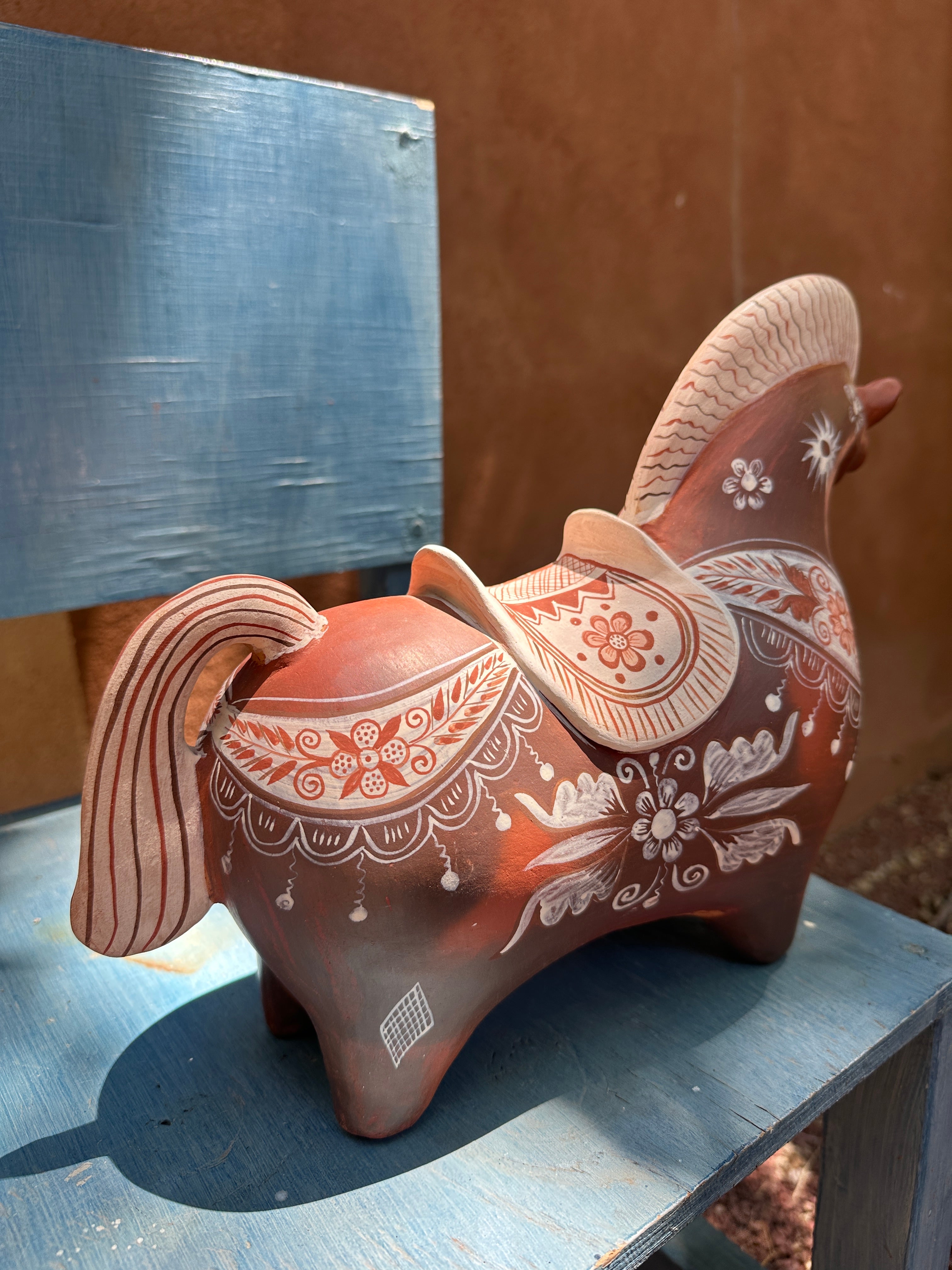 Horse - Red and cream