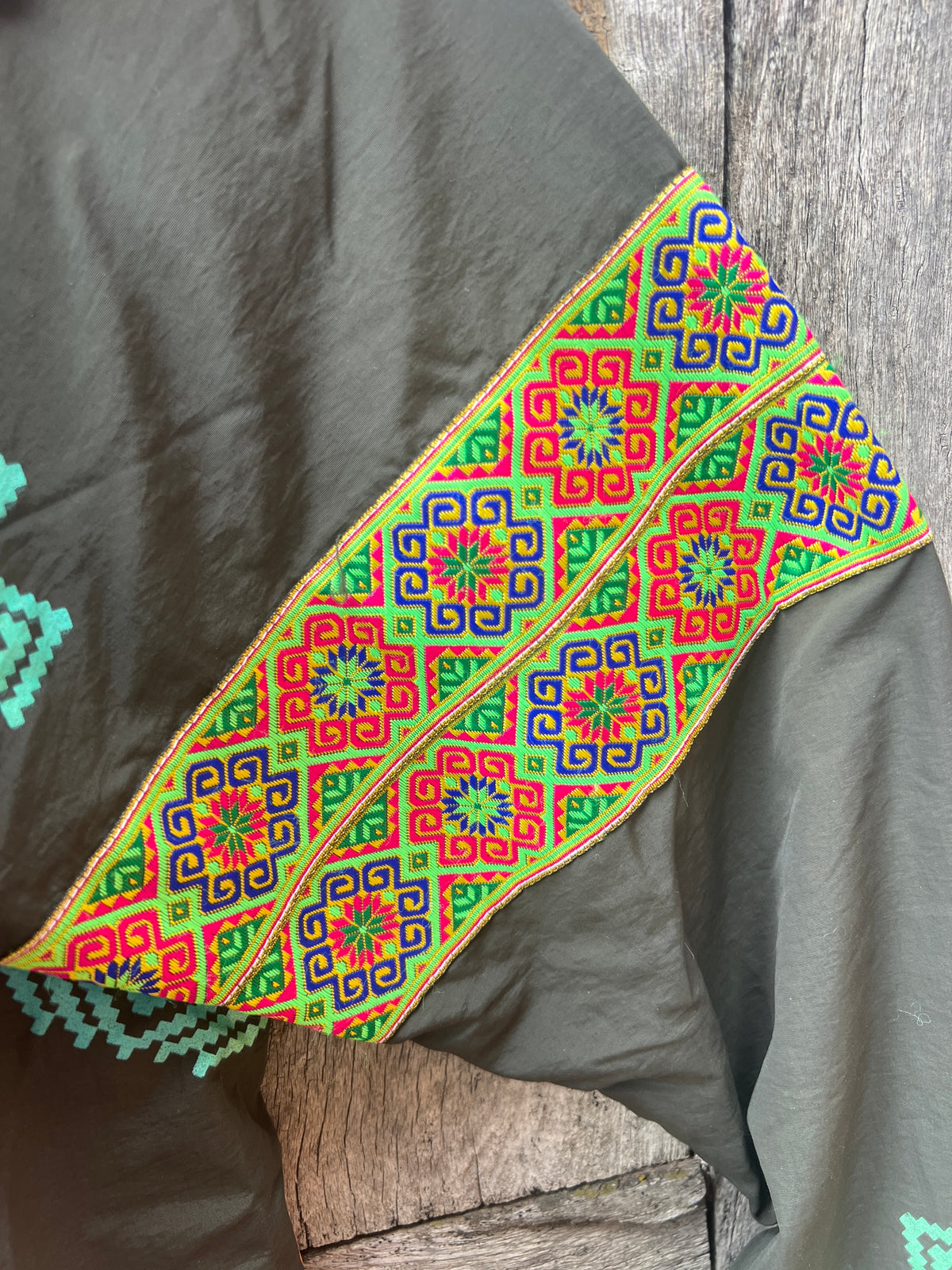Windbreaker - Screen Printed -