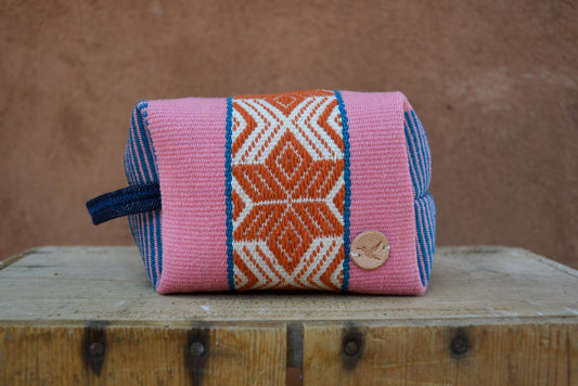 Small cosmetics pouch ~ Patacancha
