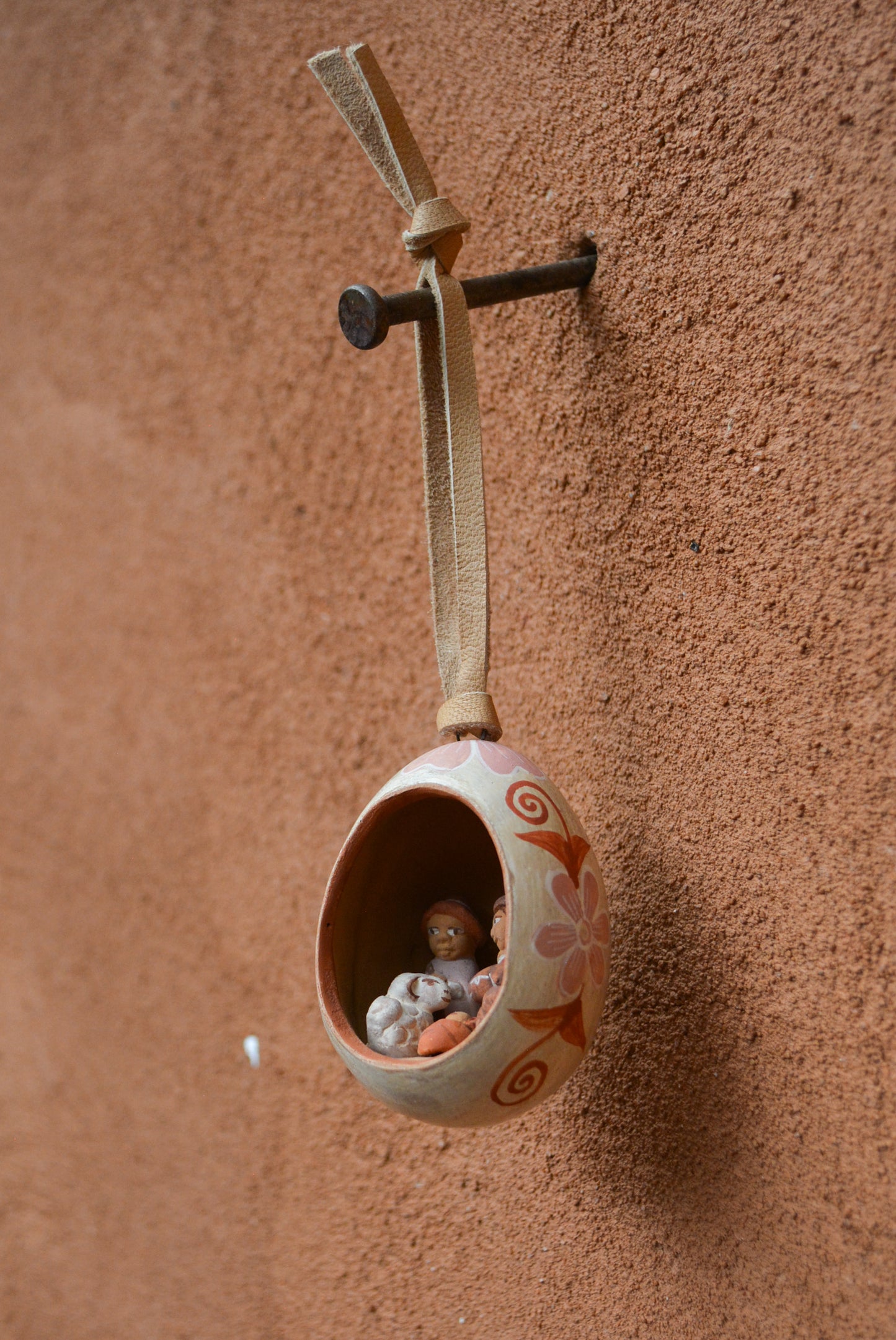Egg Ornamento ~  Nativity scene
