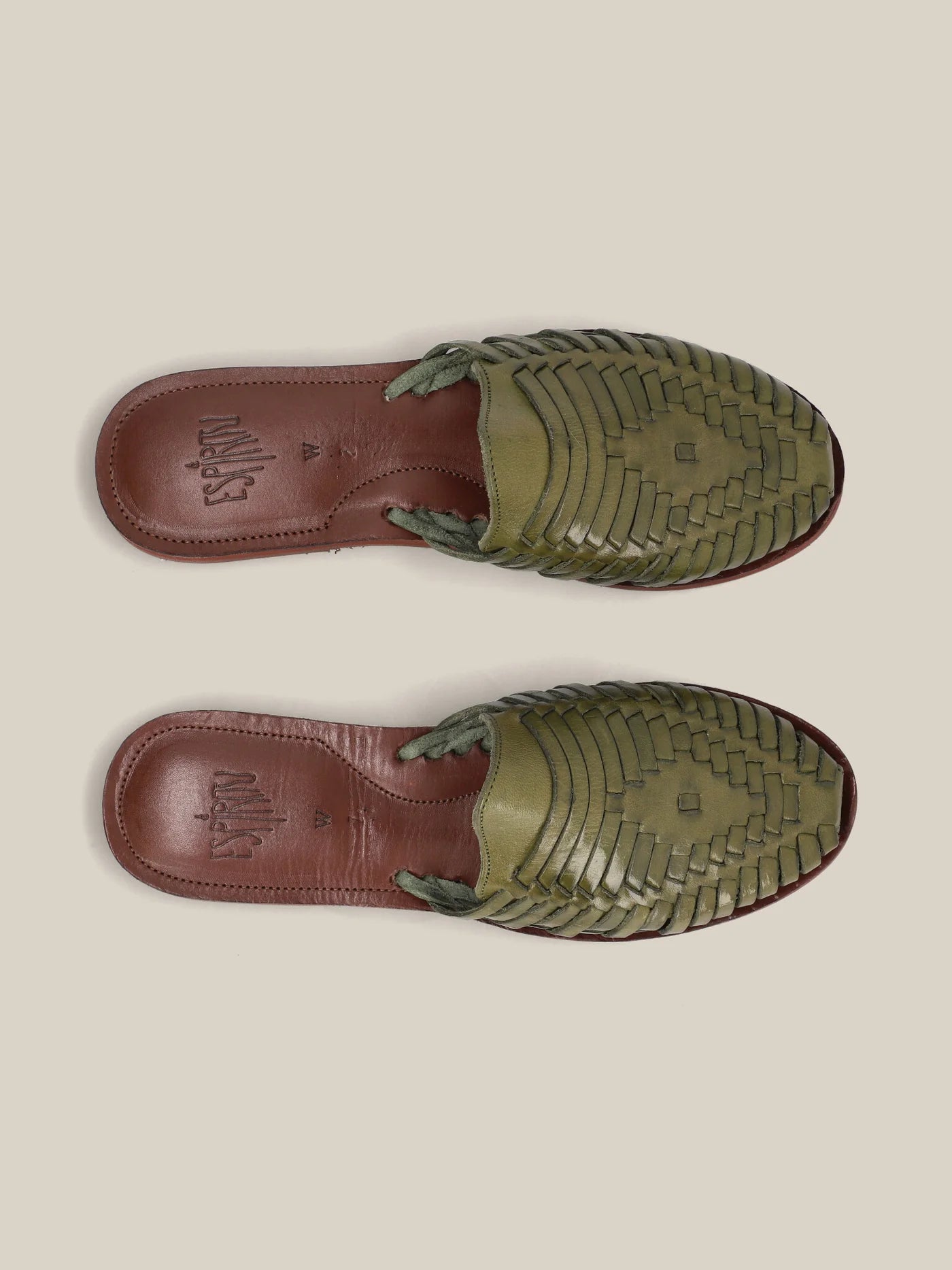Espiritu ~ Selva Slide Ons - Men - US