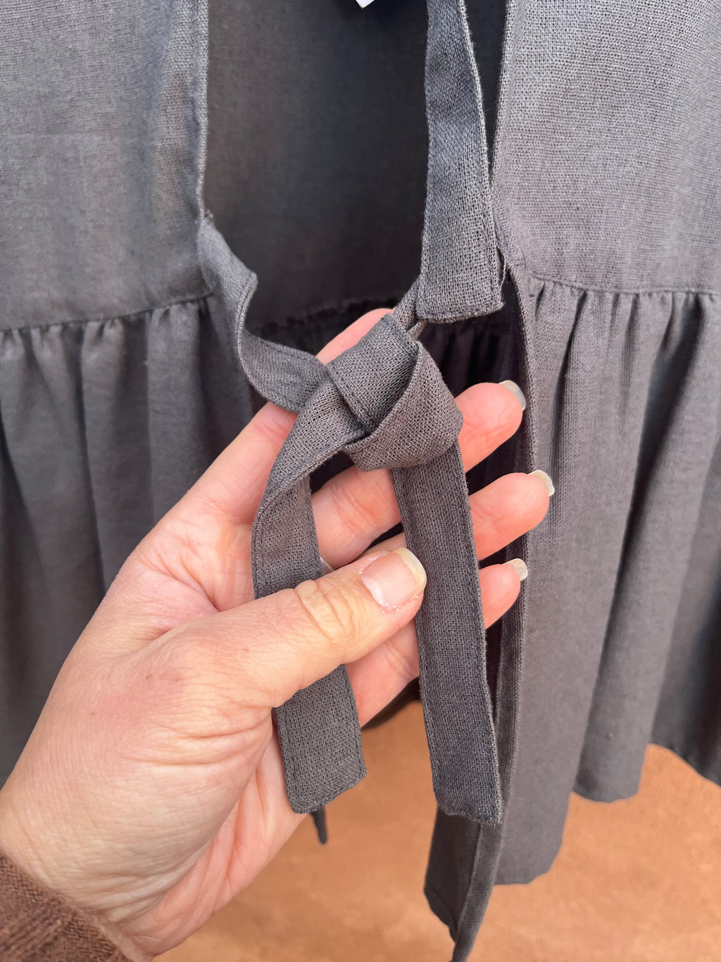 Front tie top - Gray Linen