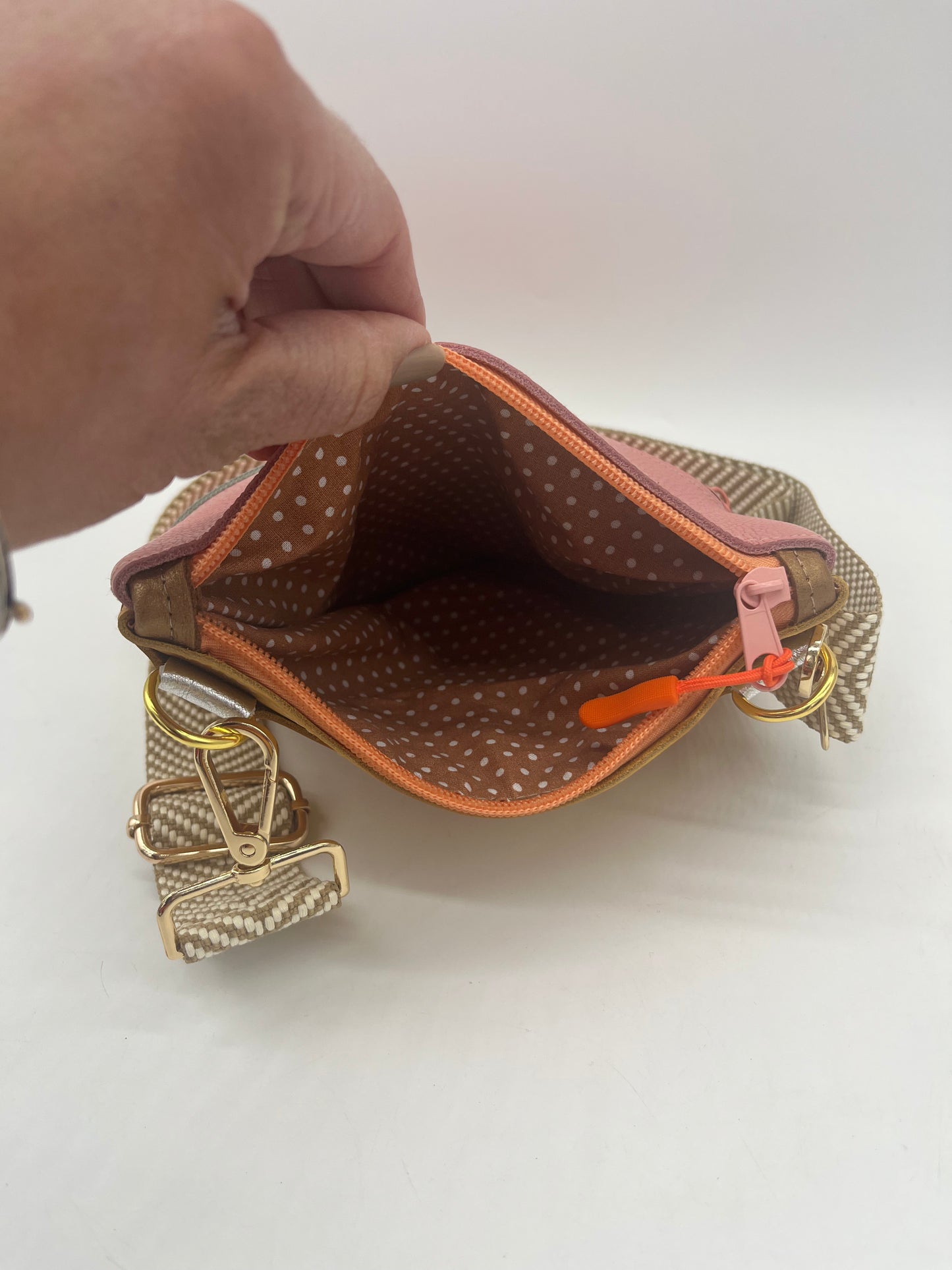 Small Crossbody Bag ~ multicolor ~ peach zipper