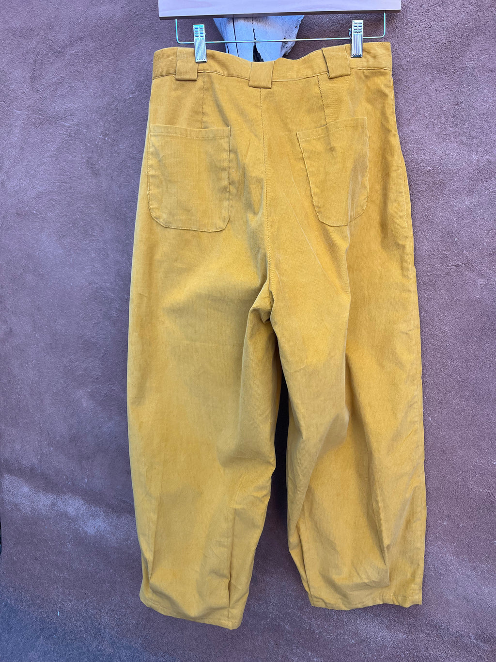High Waisted Barrel Pants - Yelllow Thin Corduroy