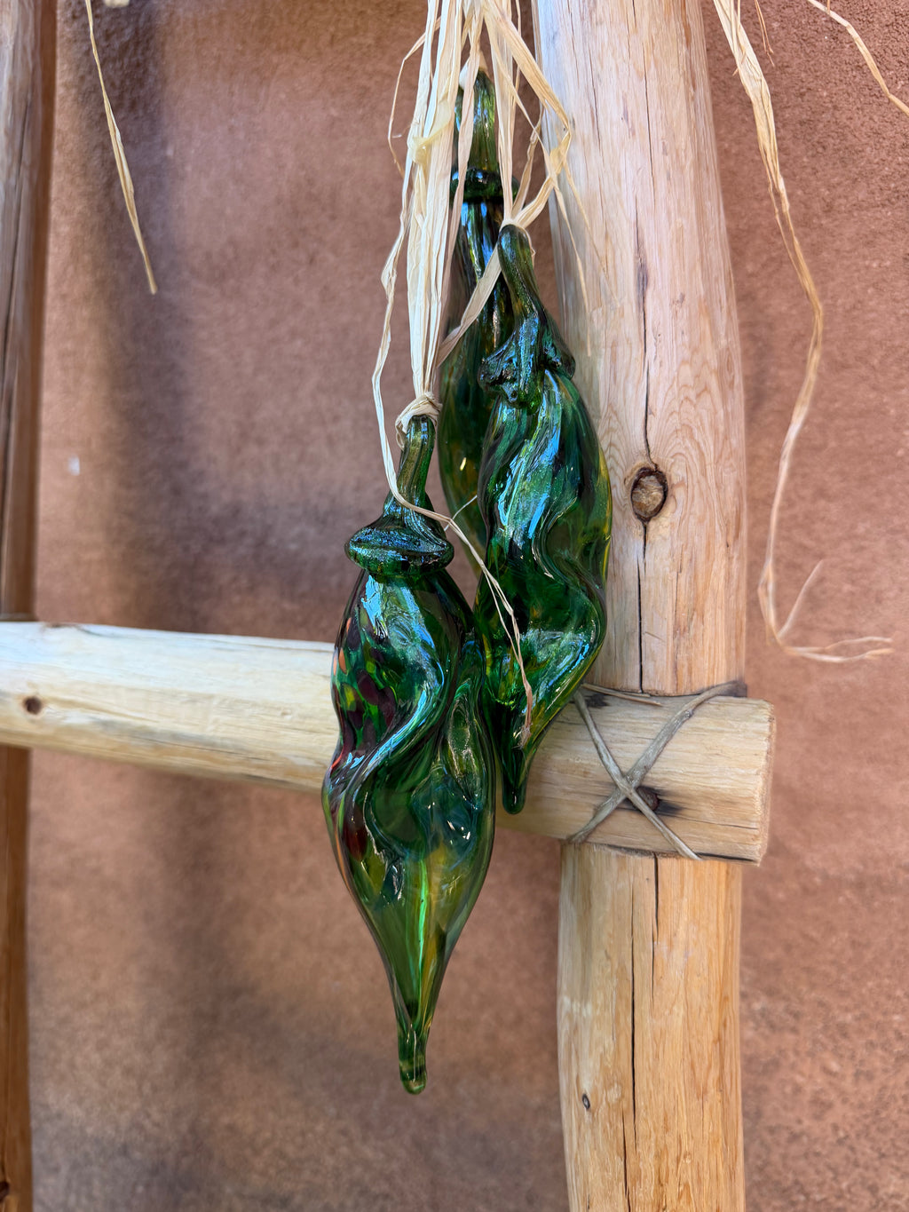 Glass blown ~ Green chili rista ~ two chilis