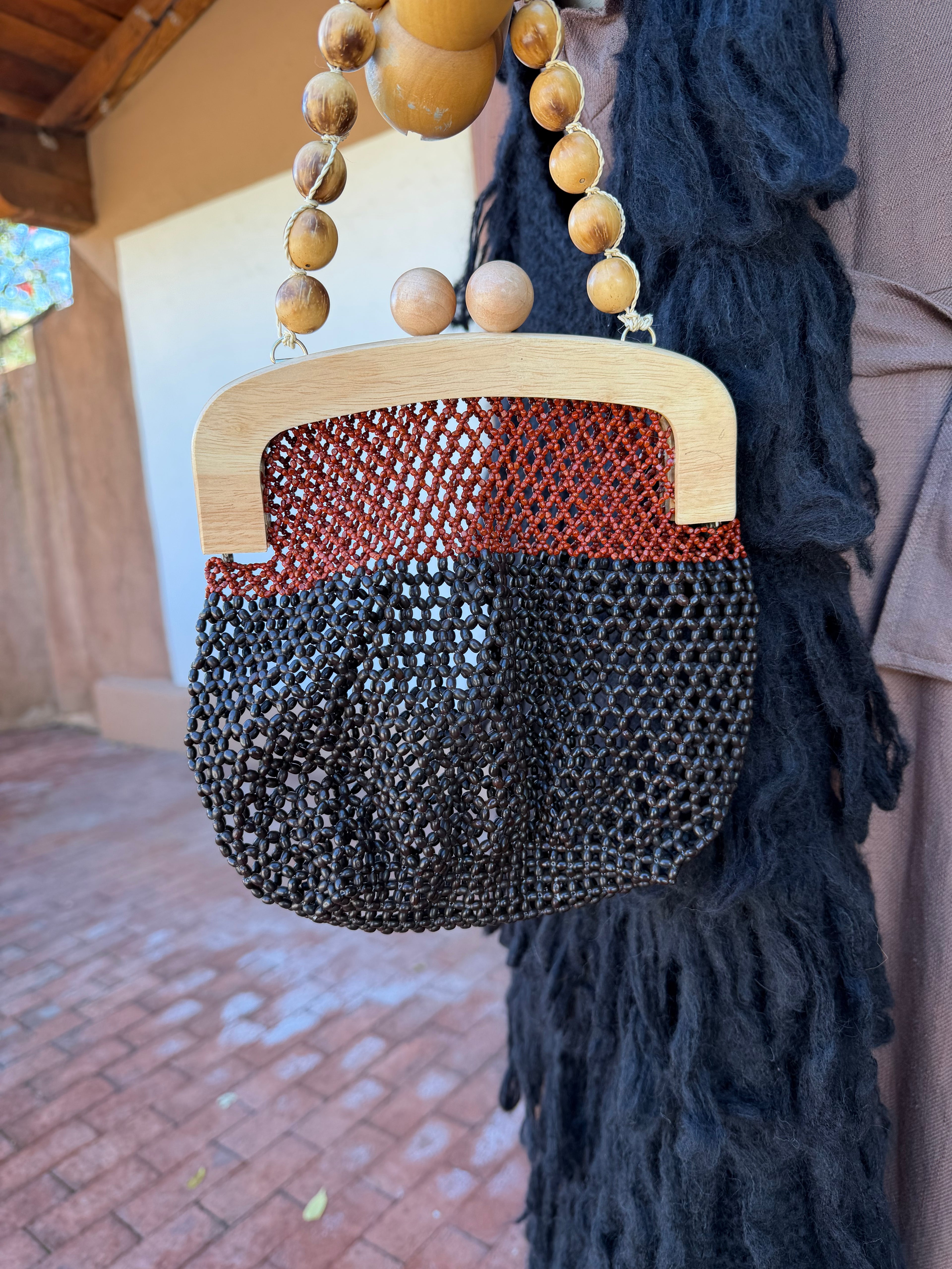 Beaded handbag ~ magnetic clasp ~ Huito seed