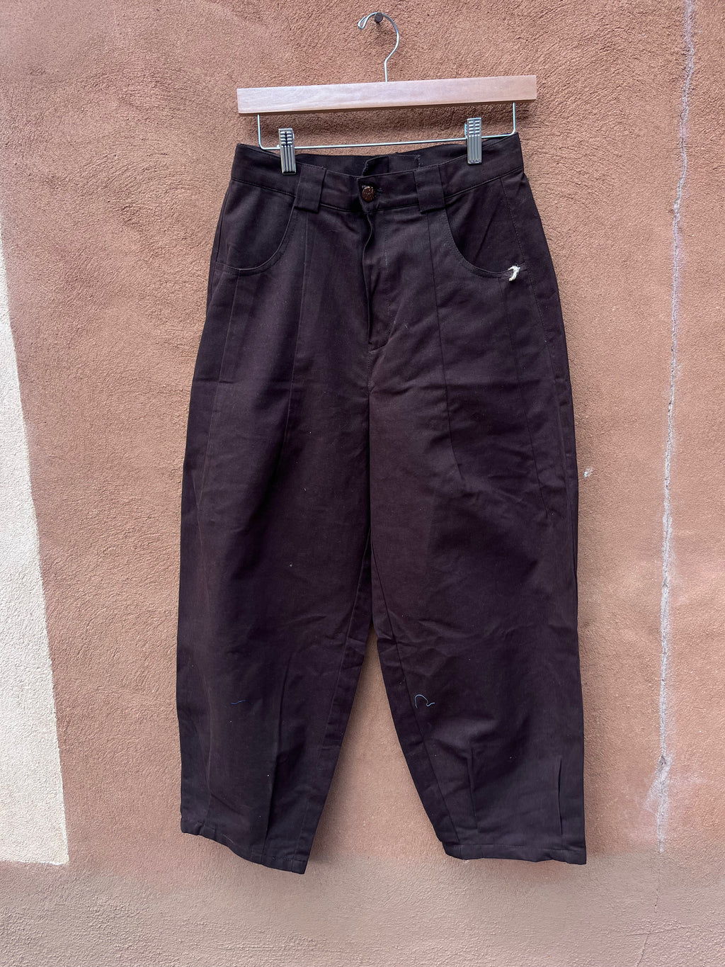 High Waisted Barrel Pants - Solid Brown