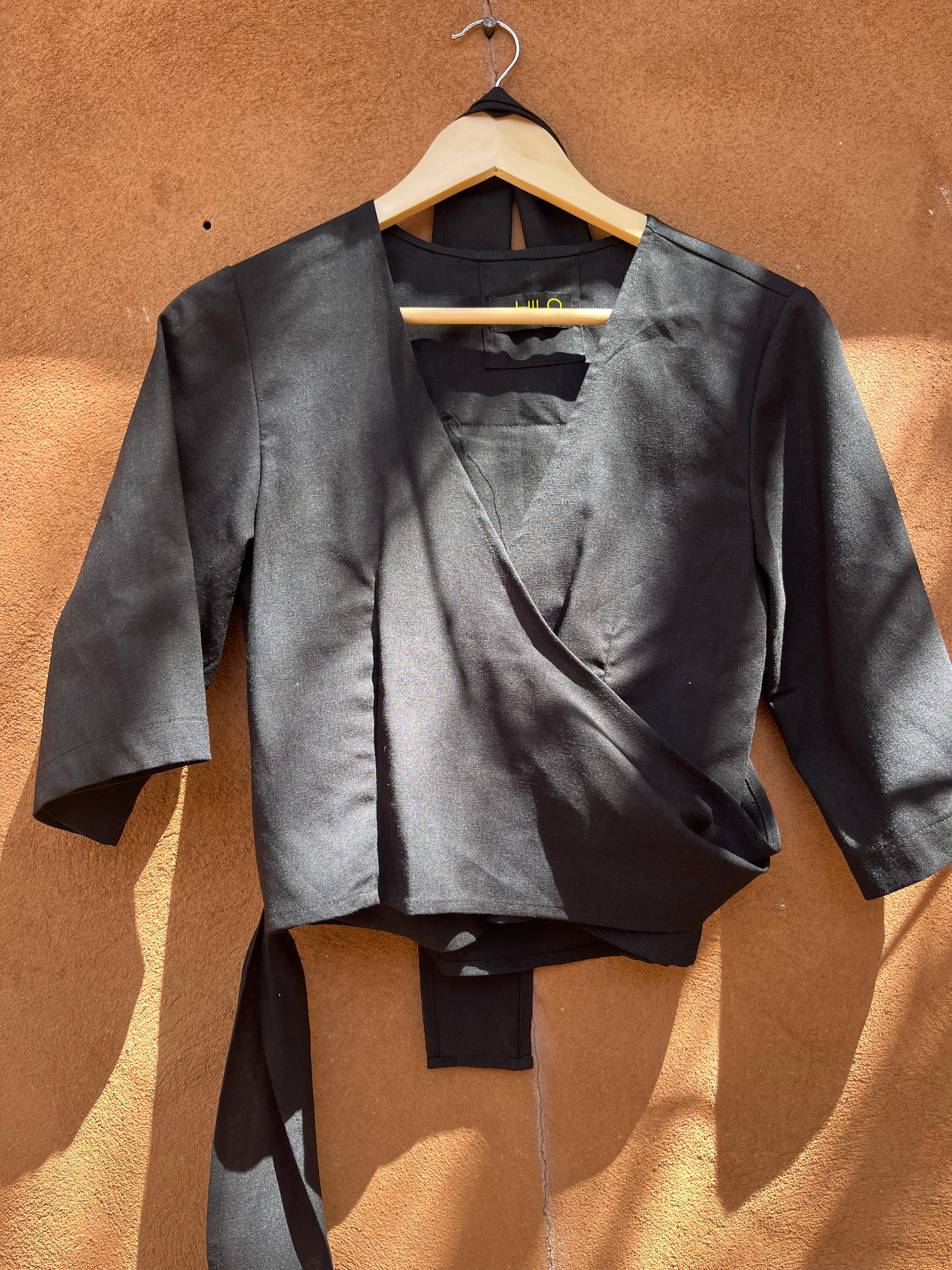 Front tie top - Linen - Black