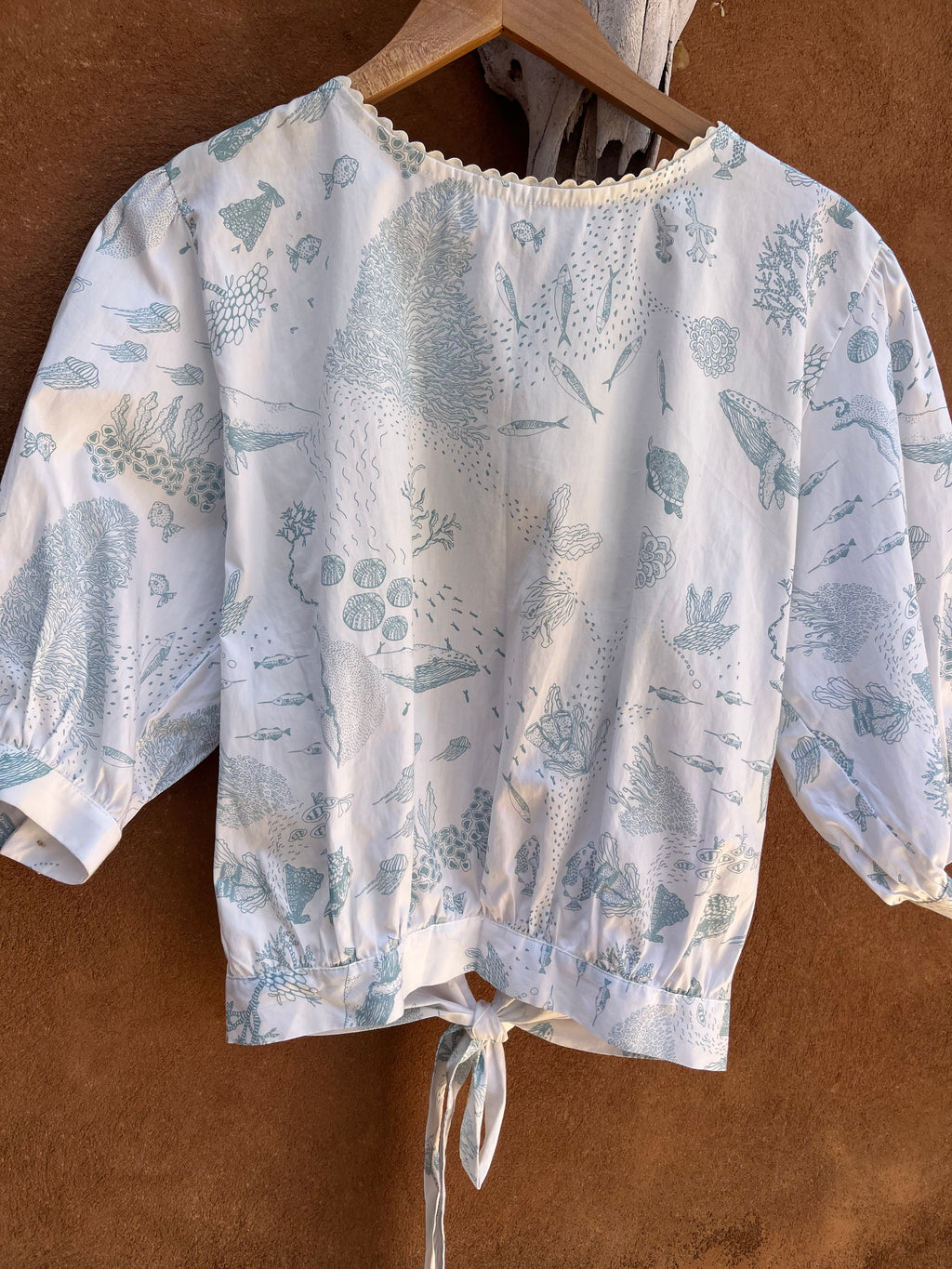 Coral blouse - White & blue - Large