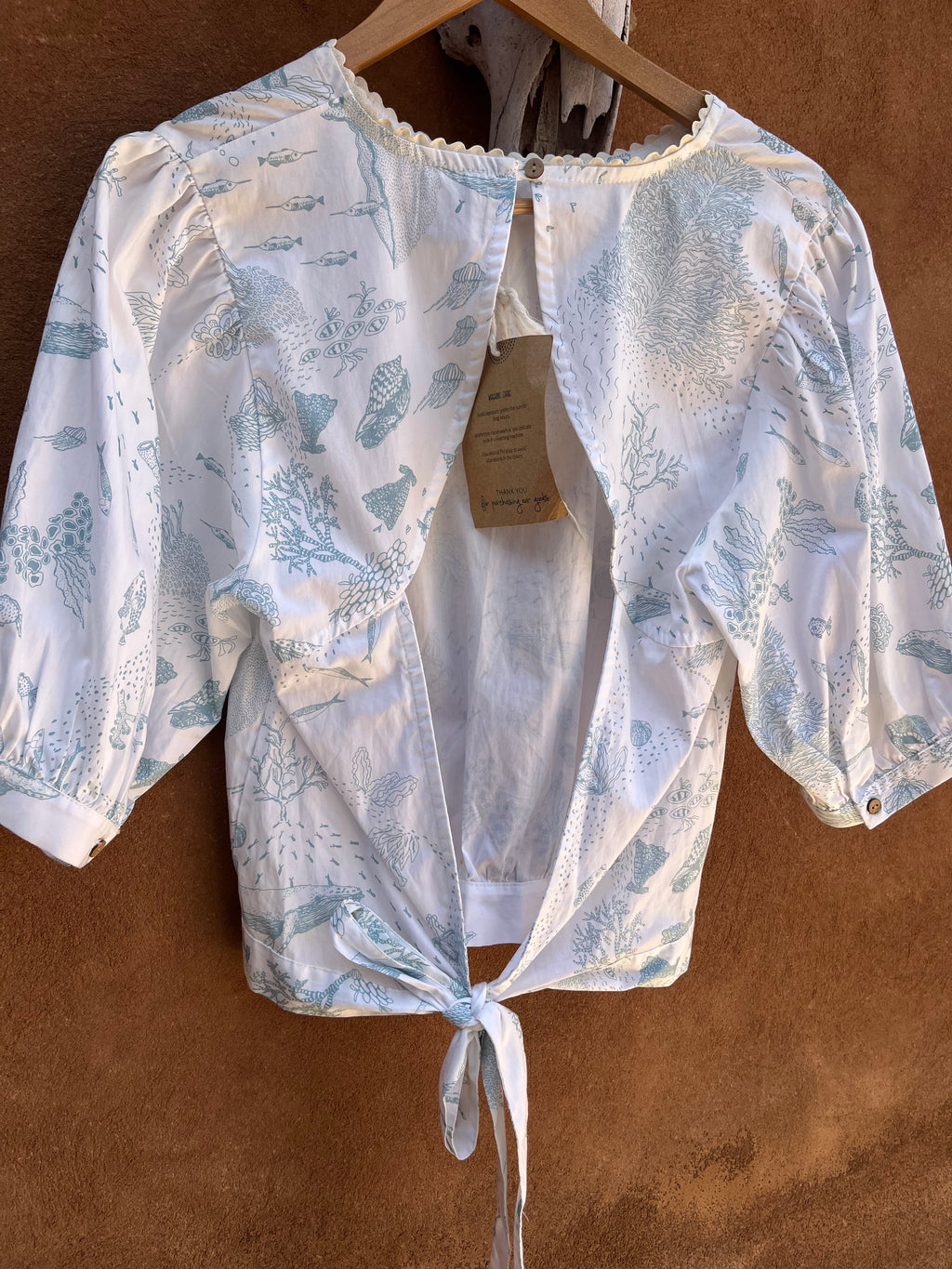 Coral blouse - White & blue - Large