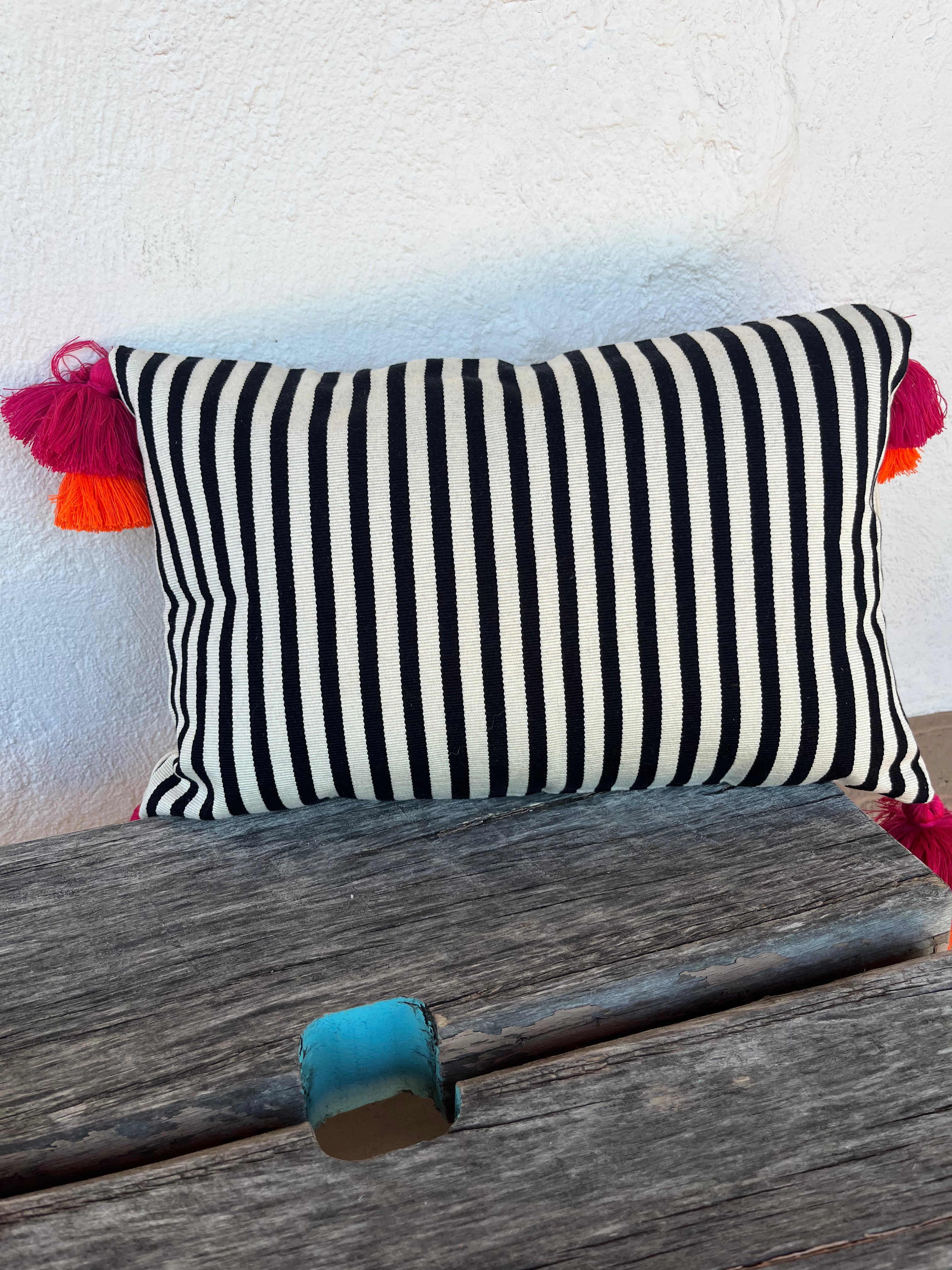 Rectangle pillowcase thin lines black and white - 12” x 18”