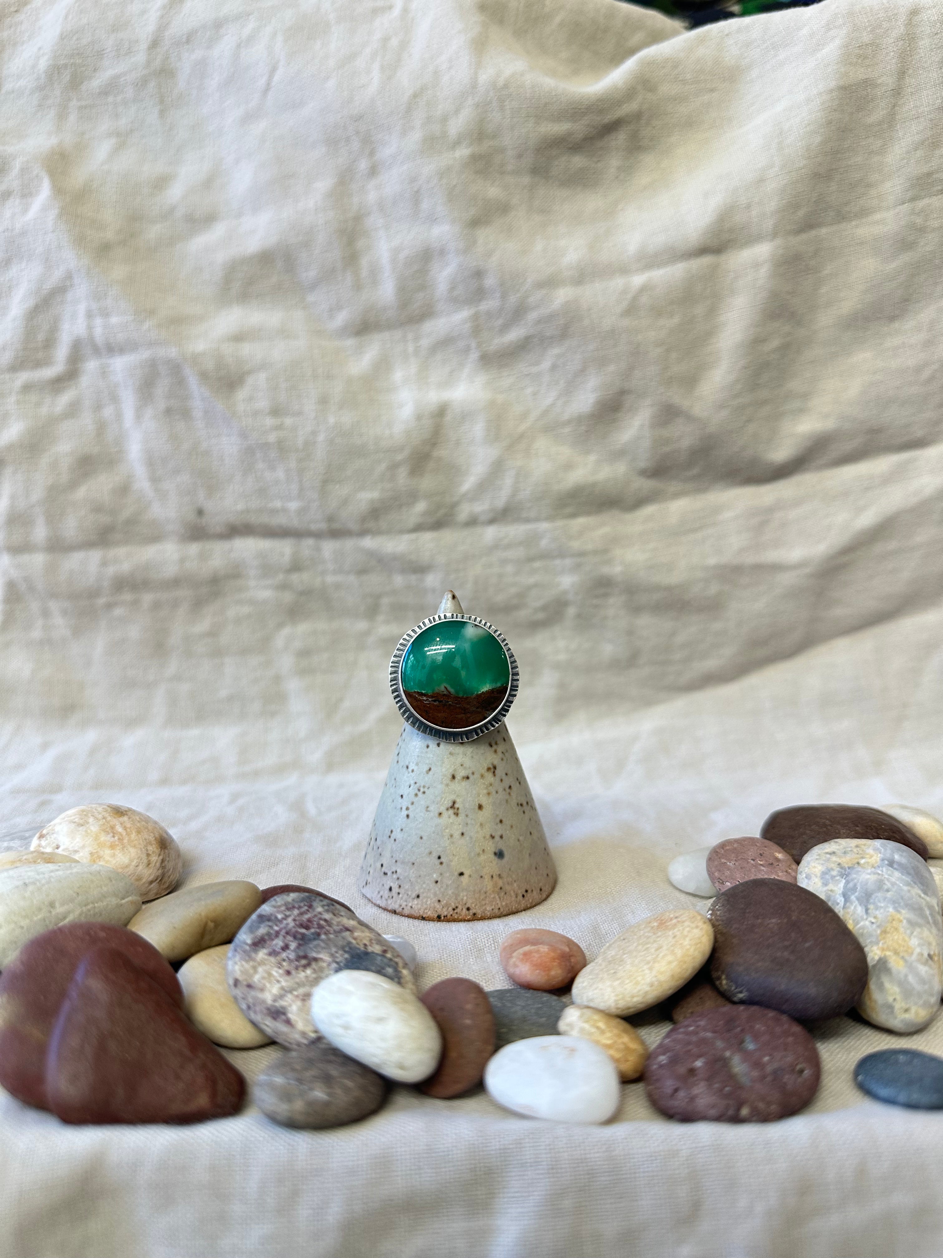 Australian Yerilla Chrysoprase & Sterling Silver Statement ring - Size 6.75