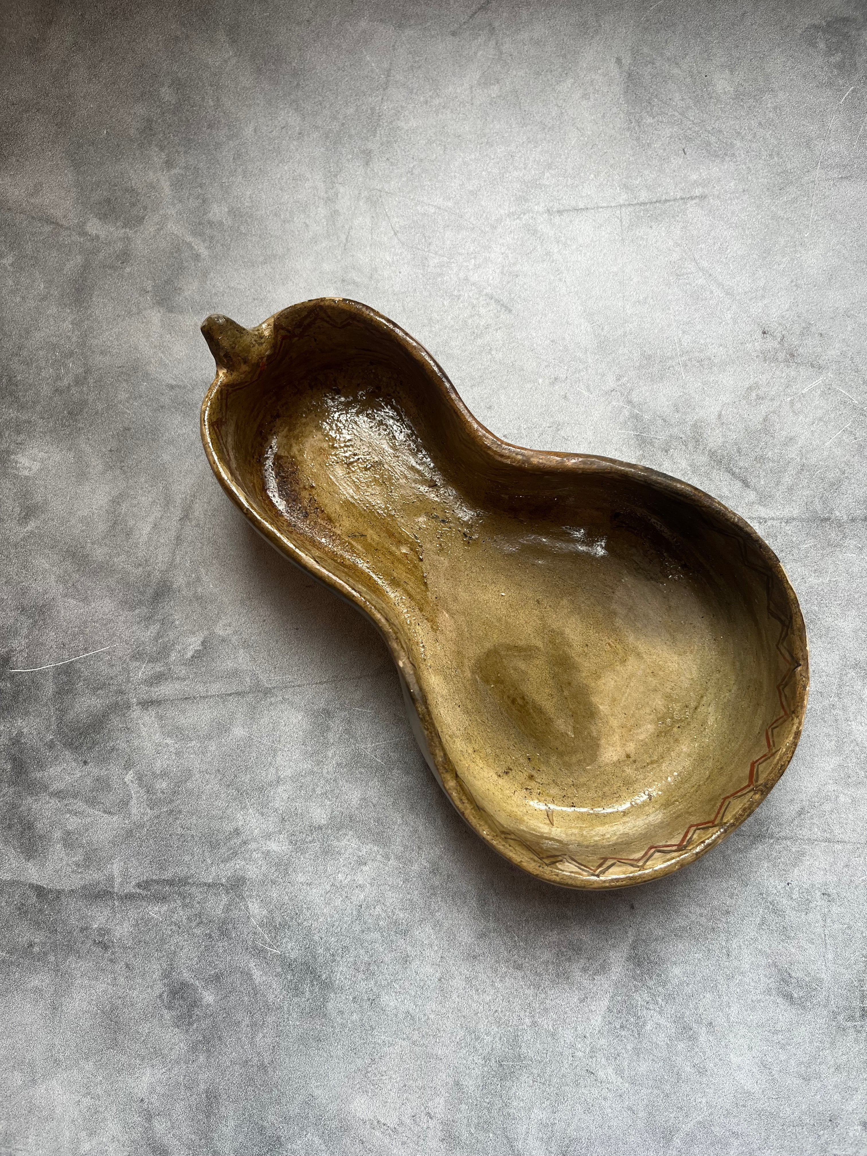 Awajun Ceramic Bowl - Squash shaped