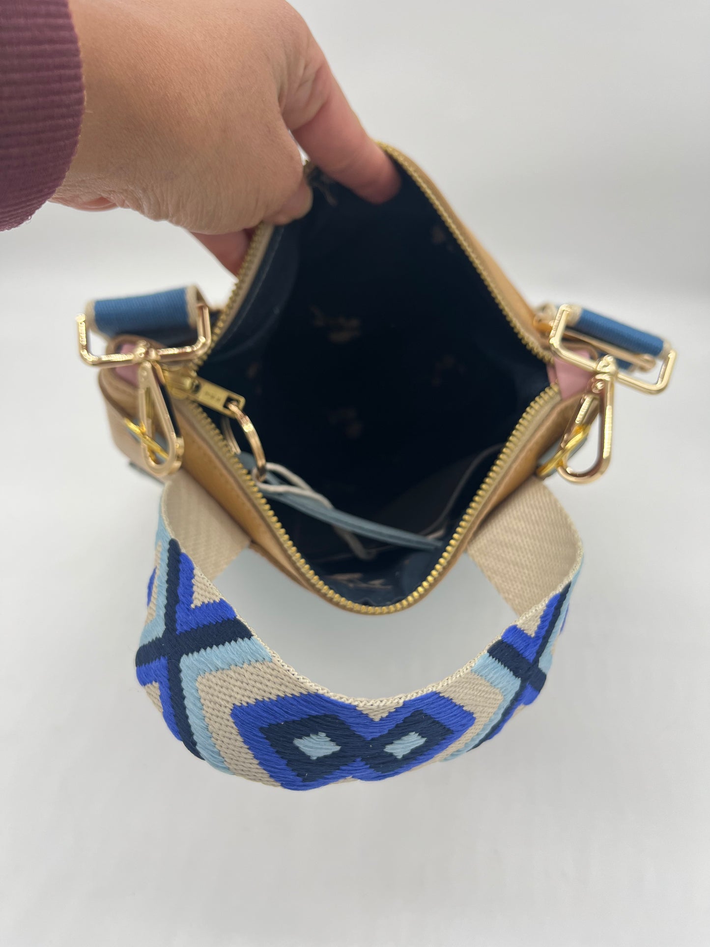 Crossbody Bag with arm strap - Camel and Blue
