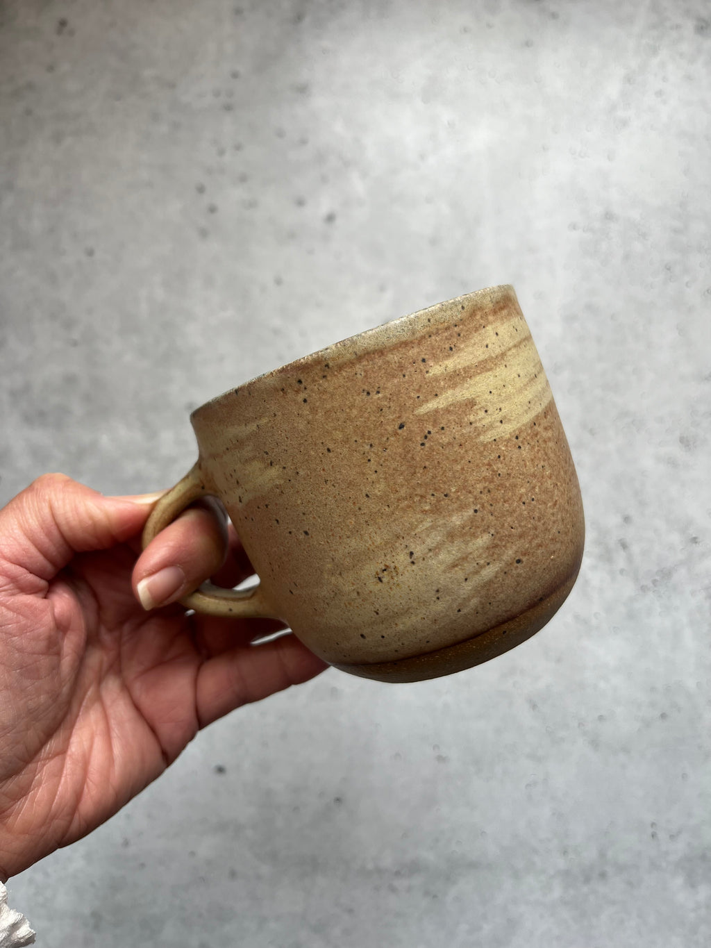 Mug ~ straw matte + satin green interior