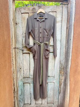 Load image into Gallery viewer, Olive Green Linen - Jumpsuit - Longsleeve
