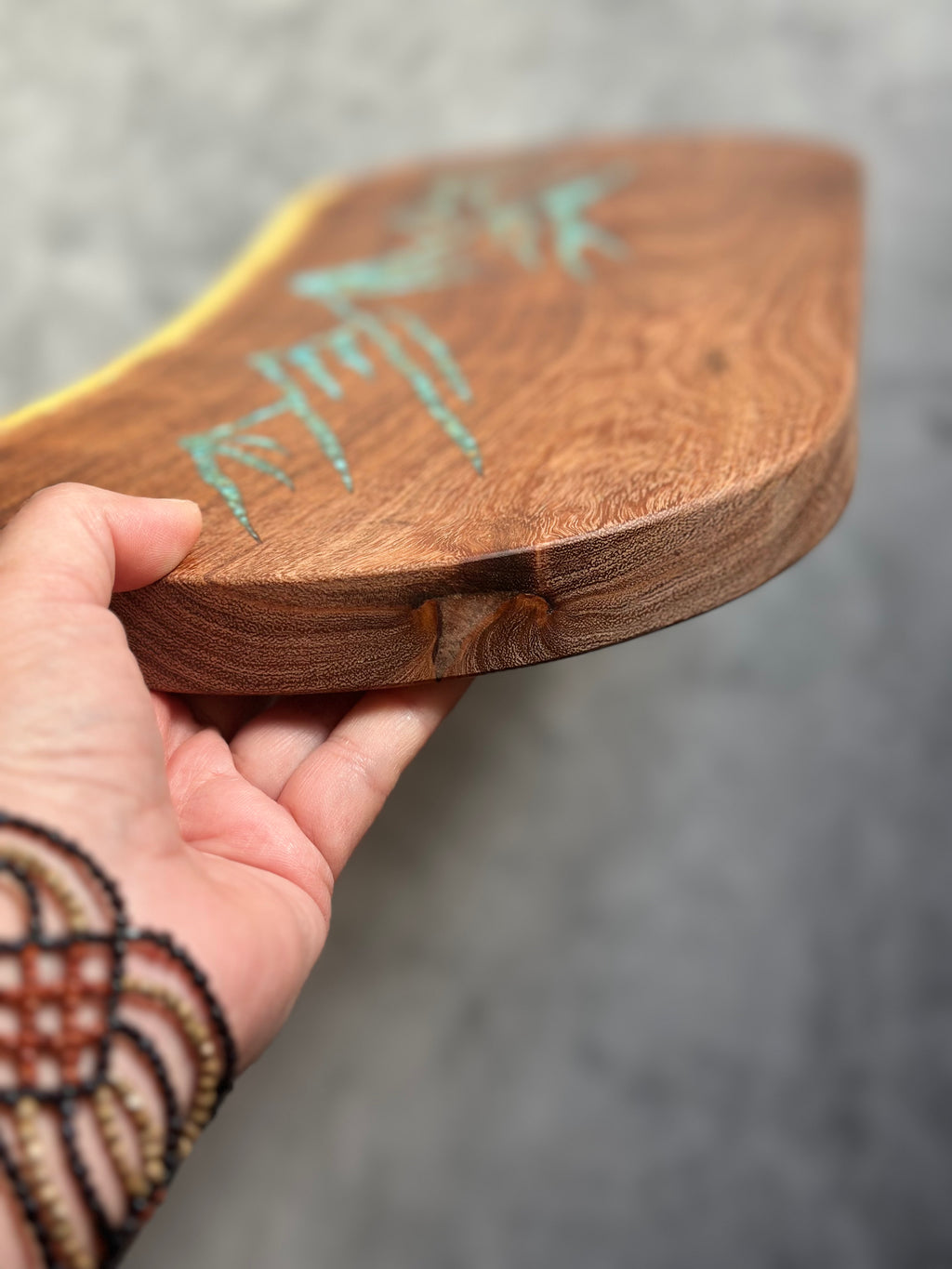 Oval Cutting Board - Velvet Mesquite & Kingman Turquoise