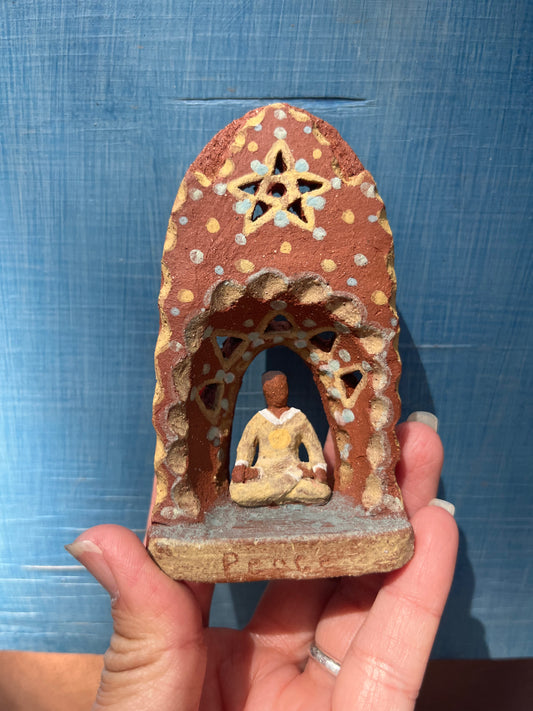 Little altar sculpture ~ Peace