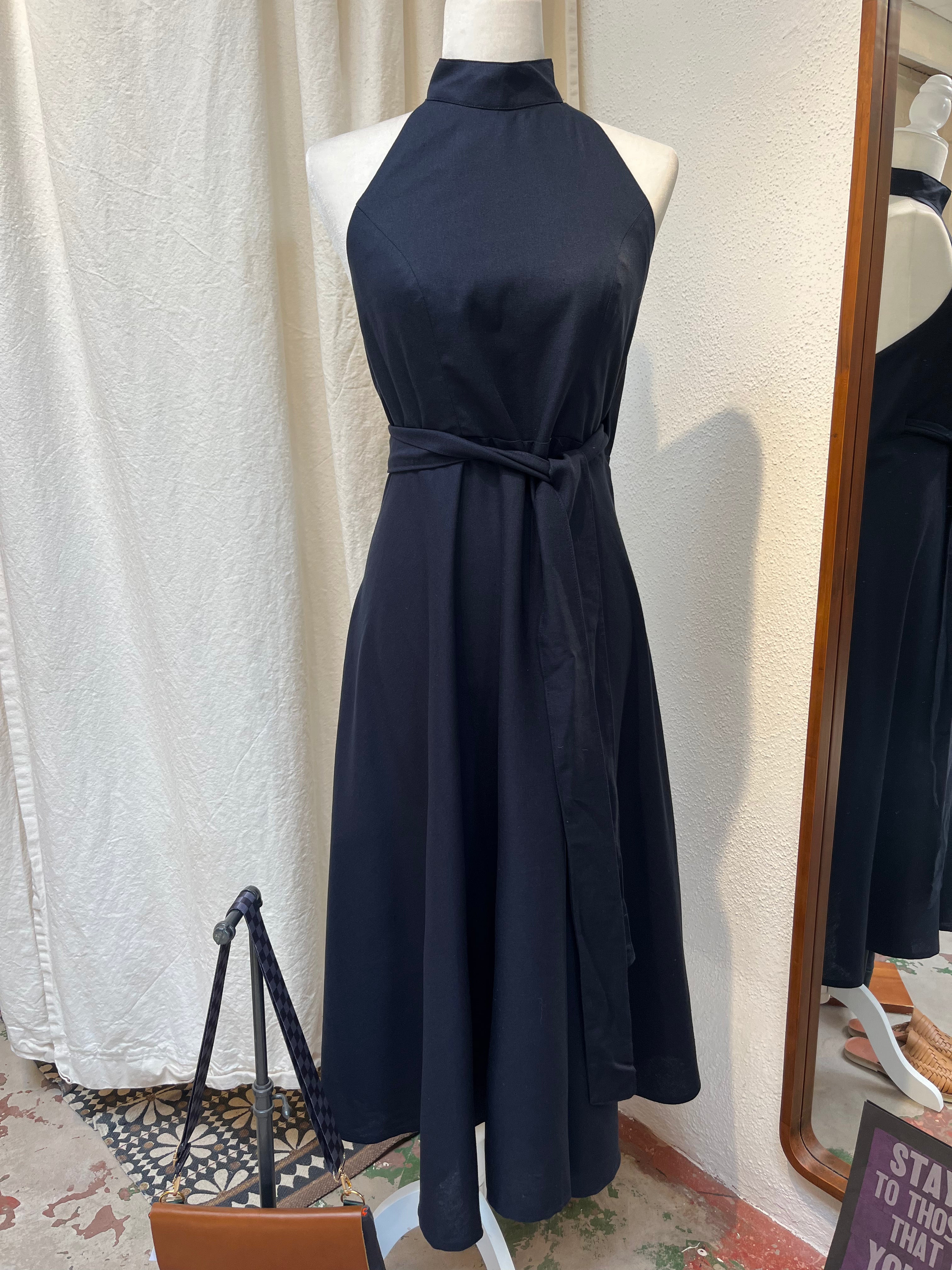 Linen Wrap Haltar Dress - Sleevless - Navy
