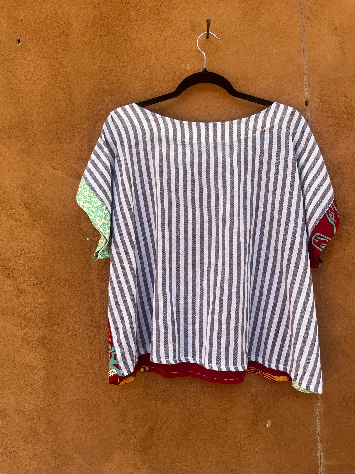 Screenprinted Box top ~ L ~ 100% Raw cotton blend