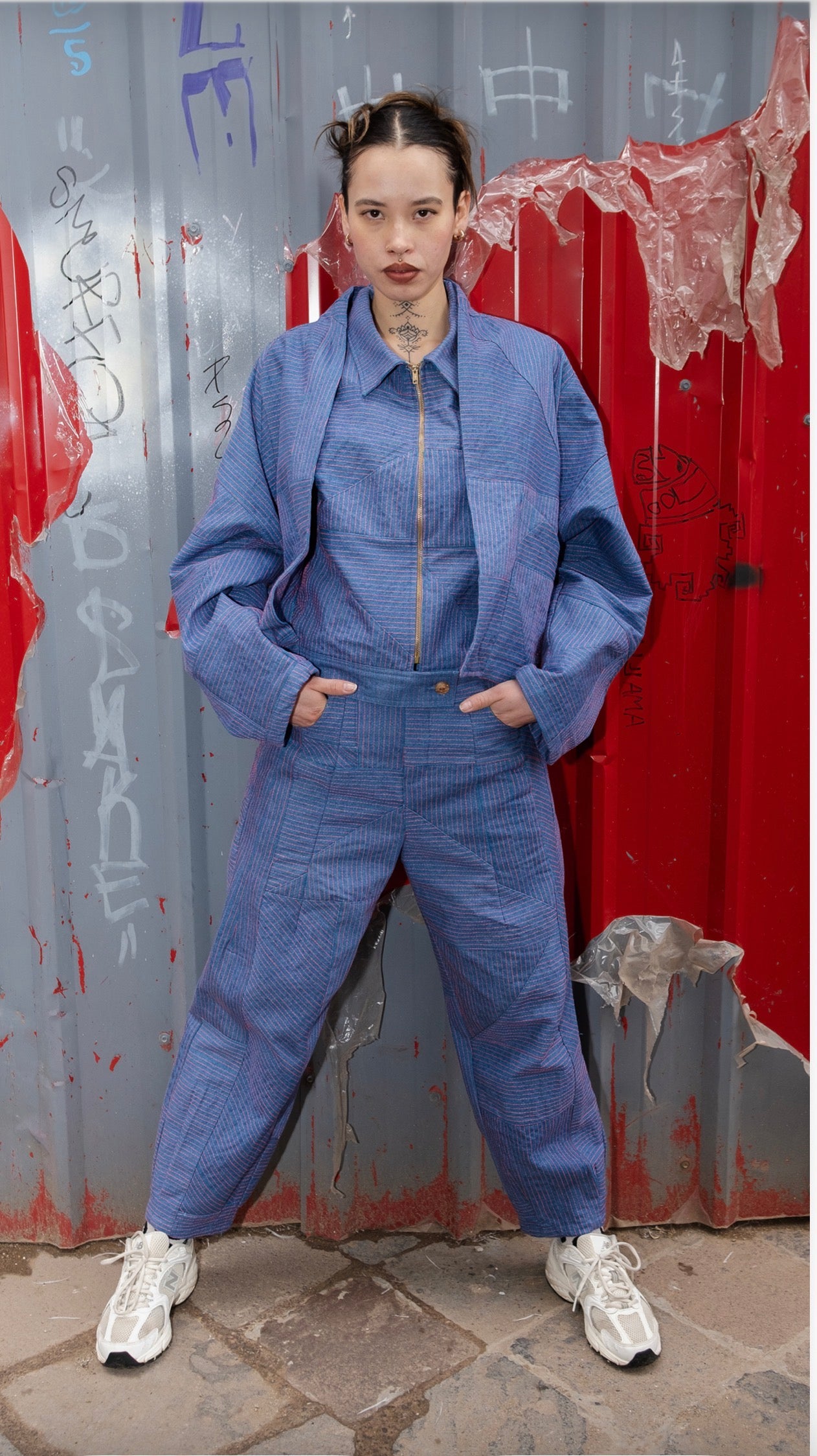 High Waisted Barrel Pants - Jean and pink thread