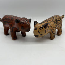 Load image into Gallery viewer, Shipibo Ceramic Jaguar - 2 Colors
