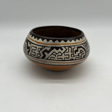 Load image into Gallery viewer, Shipibo Ceramic Mini Bowl - 5 sizes
