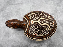 Load image into Gallery viewer, Shipibo Ceramic Turtle
