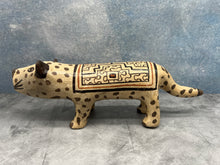 Load image into Gallery viewer, Shipibo Ceramic Jaguar - Medium
