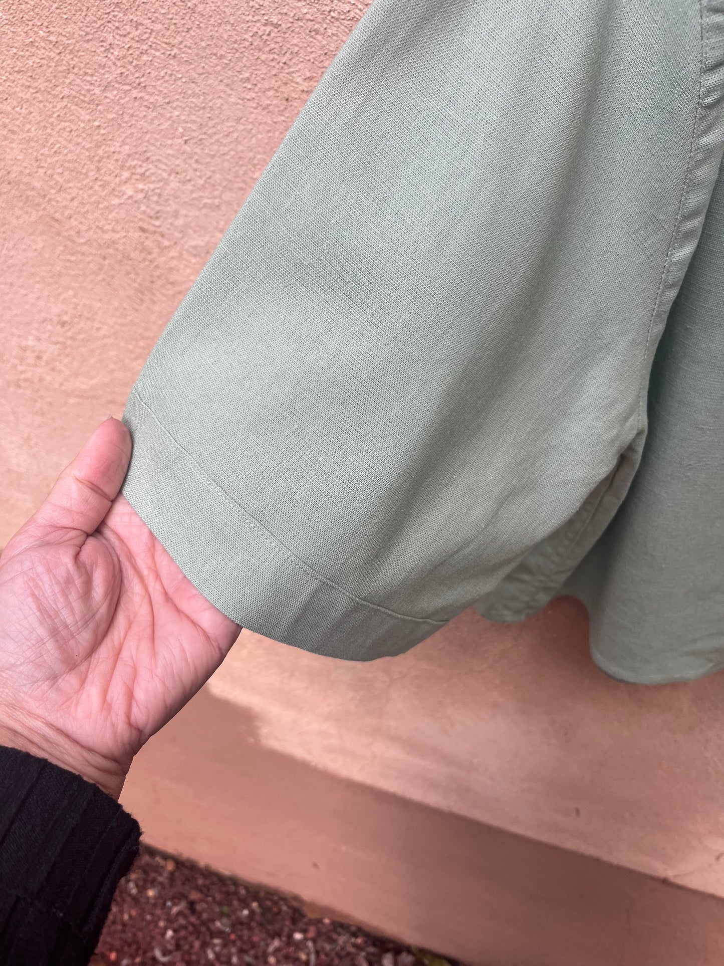 Boxy Cropped Shirt - Sage green linen